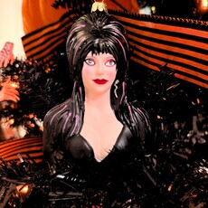 Cody Foster HLWN Elvira Ornament