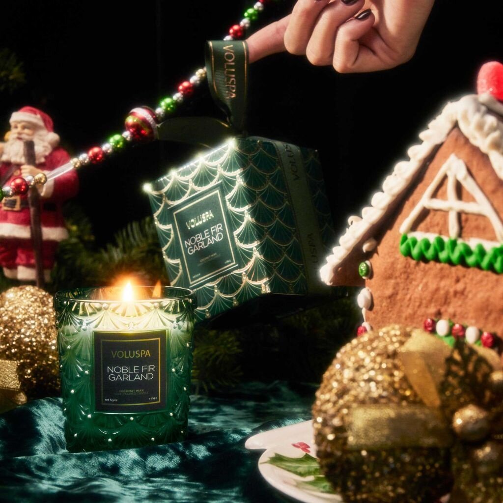 Voluspa Noble Fir Garland 6.5oz classic candle
