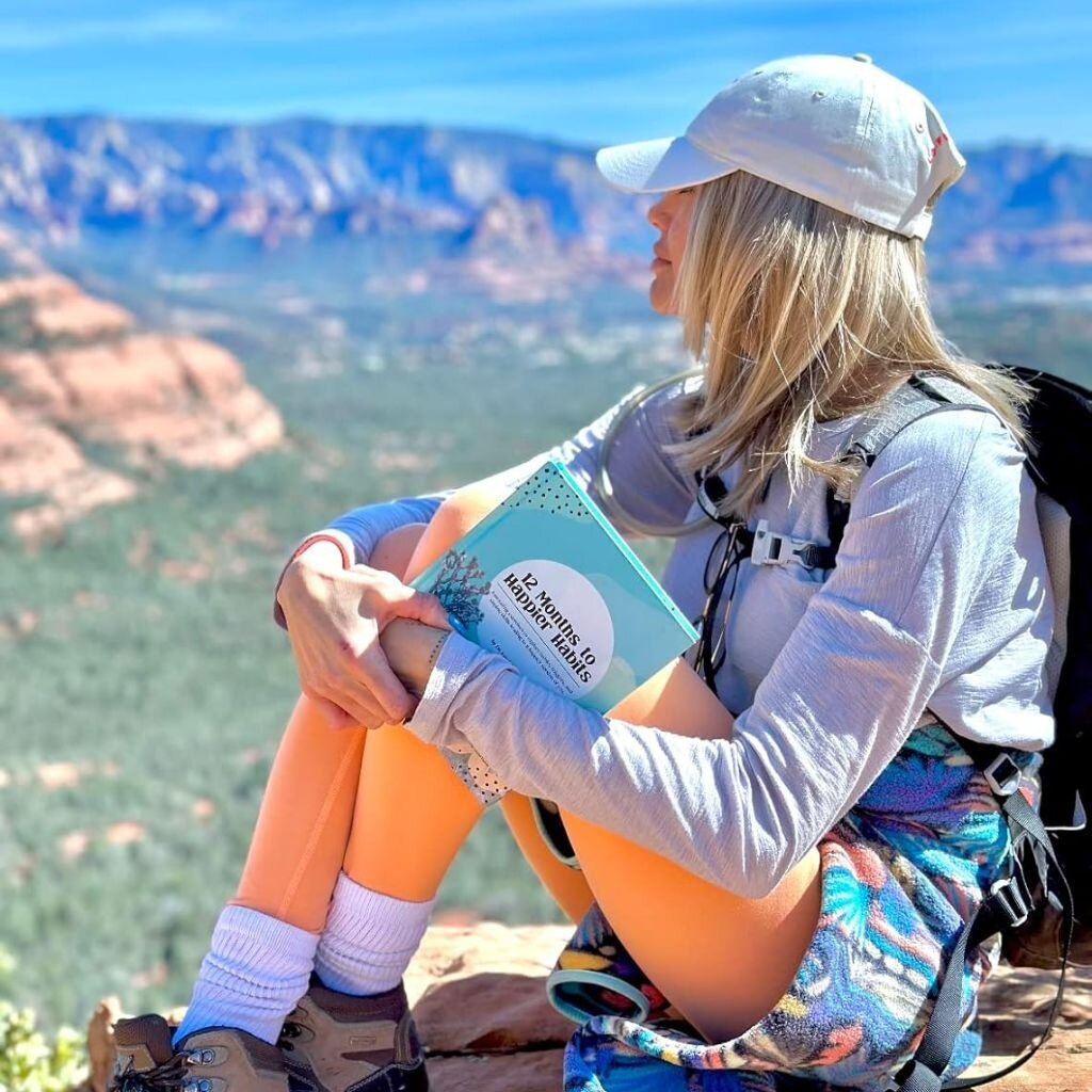 Chronicle Books 12 Months to Happier Habits