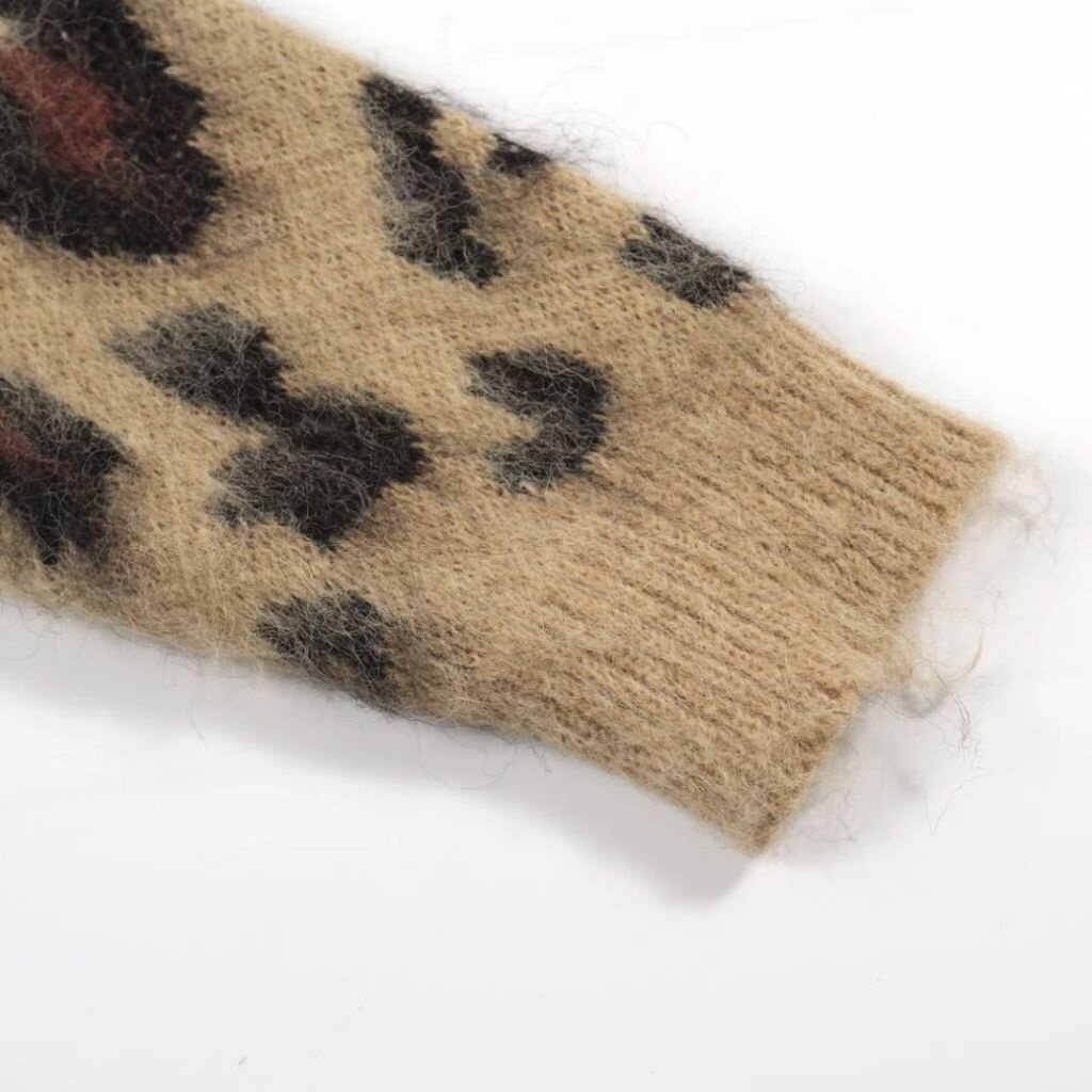 OxKnit FL25 Fuzzy Print Sweater