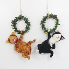 180 Degrees Cat Wreath Ornament, Felt 7"