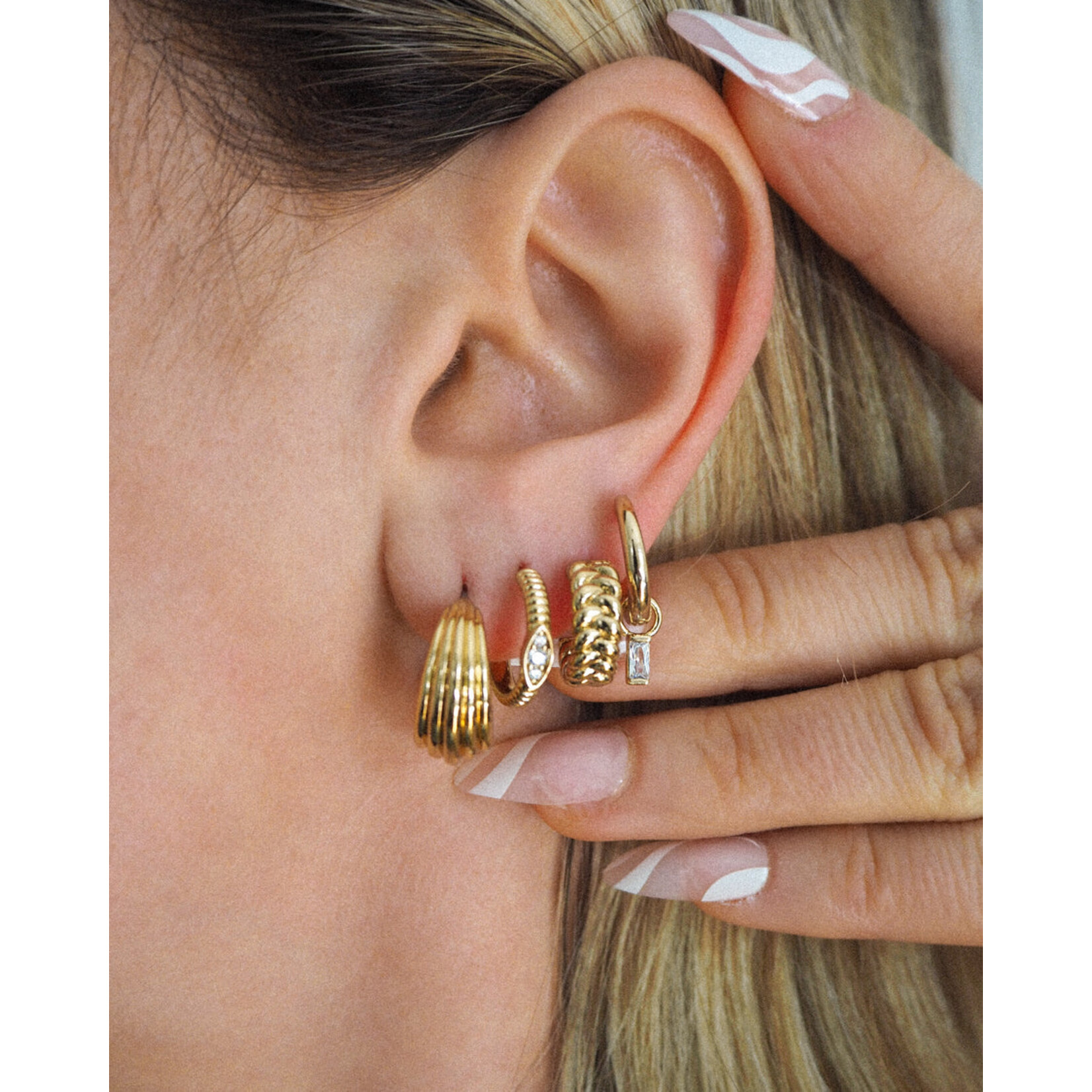 Summit Earrings 14k gold plated, cubic zirconia