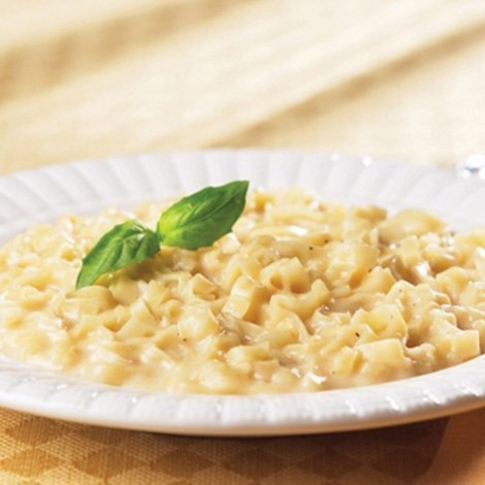 HealthWise HealthWise Creamy Chicken Alfredo Light Entree - Box