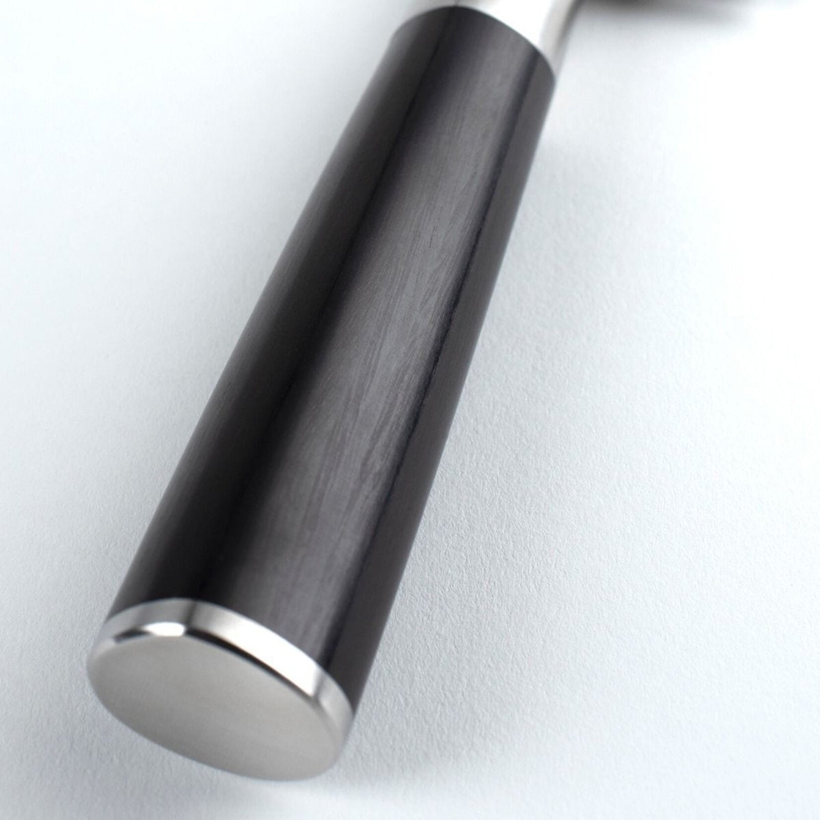 SHUN DM0719 - COUTEAU DE CHEF 8 po. HOLLOW GROUND EDGE CLASSIC SHUN