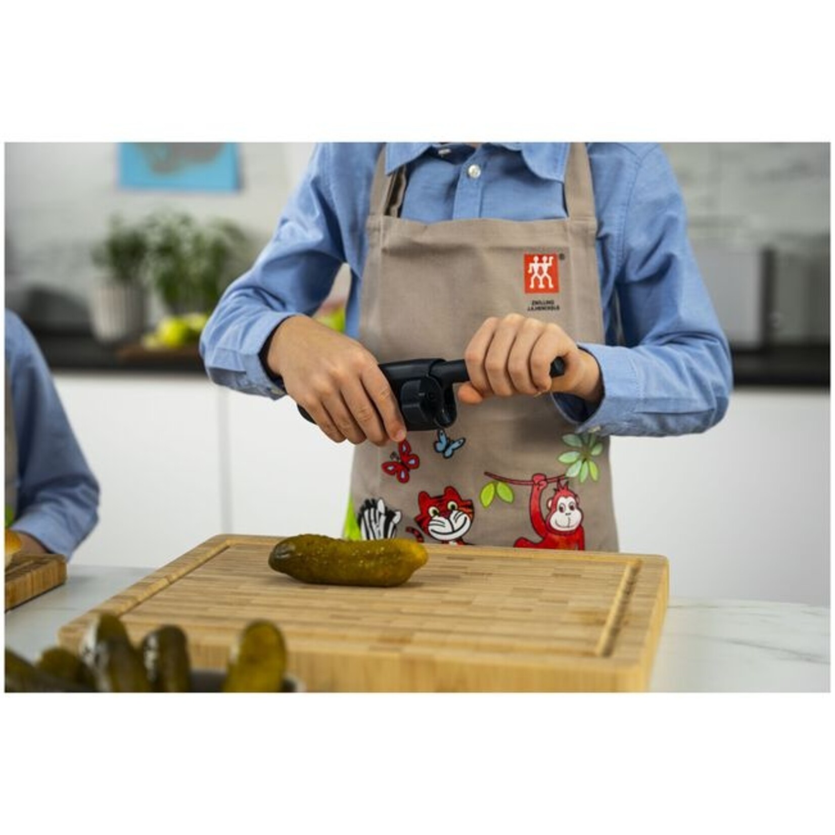 ZWILLING J.A. HENCKELS 36540-101 - COUTEAU DE CHEF 4½ po. POINTE ARRONDIE GRIS TWINNY ZWILLING (1009472)