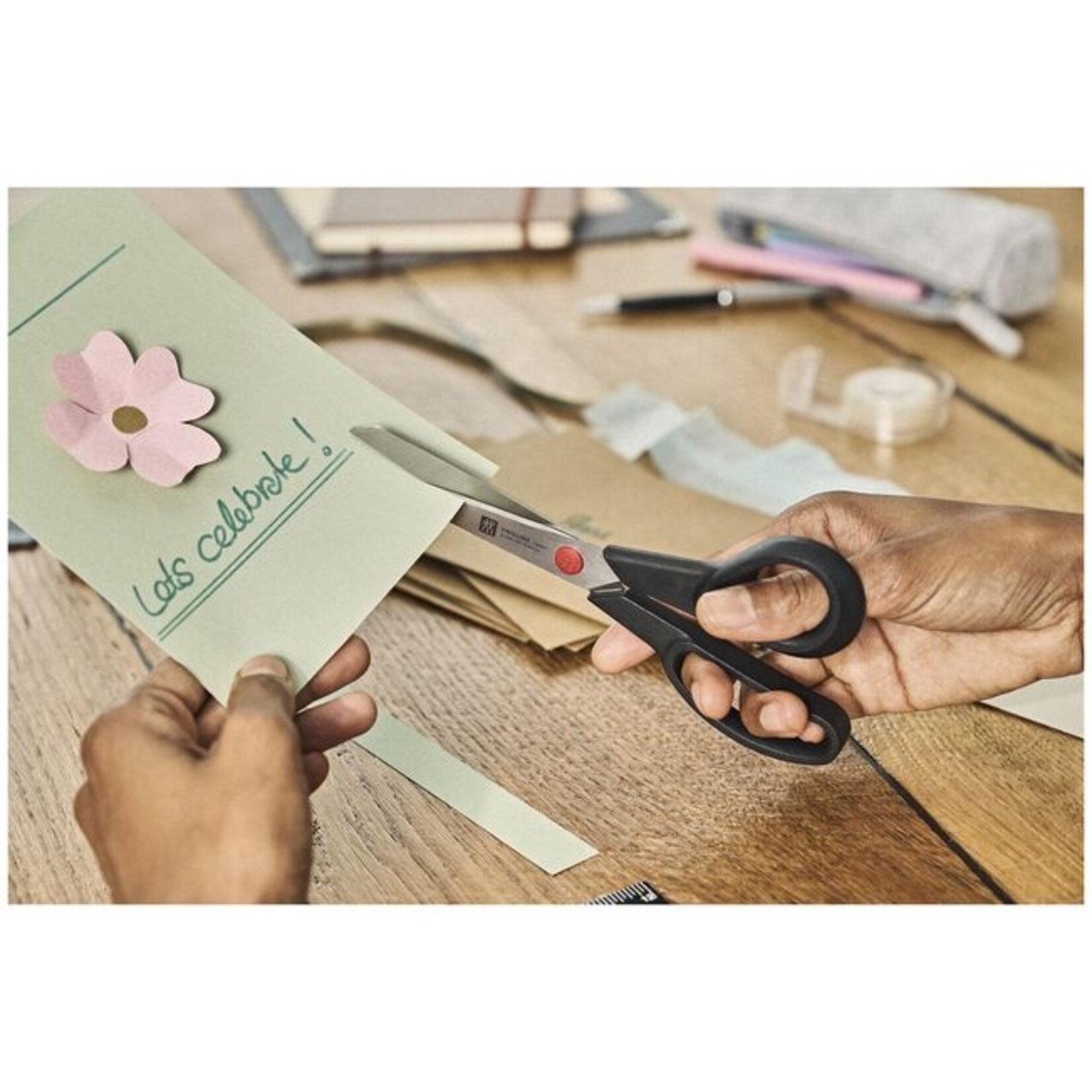 ZWILLING J.A. HENCKELS 41300-191 - CISAILLE DE MENAGE 7½ po. NOIR ZWILLING (1005561)