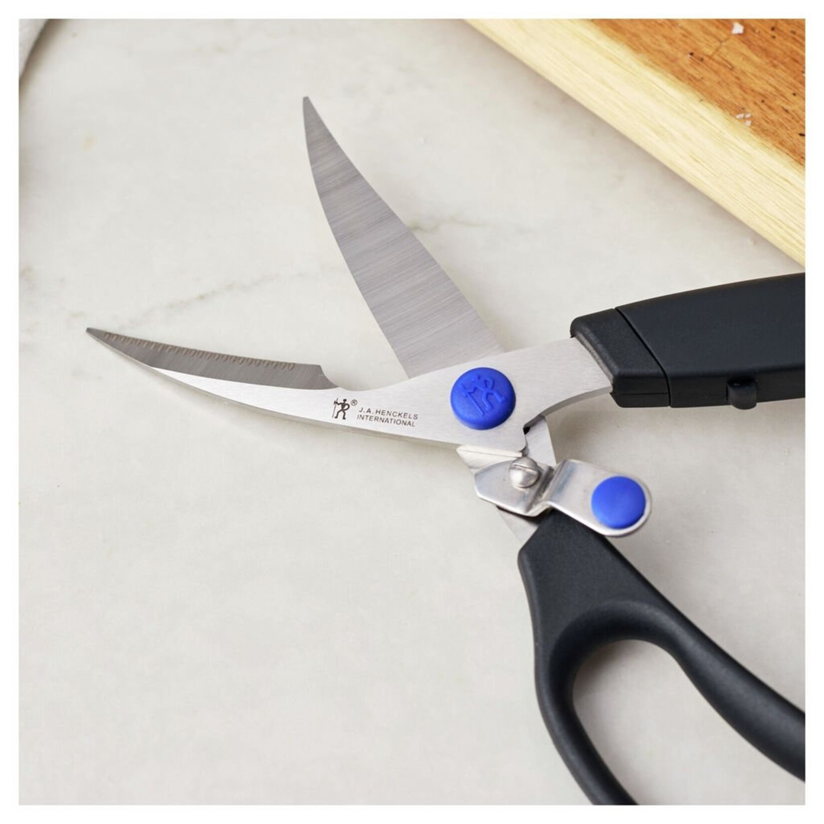 HENCKELS INTERNATIONAL 11503-001 - CISEAU A VOLAILLE 4 po. HENCKELS INT. ZWILLING (1013462)