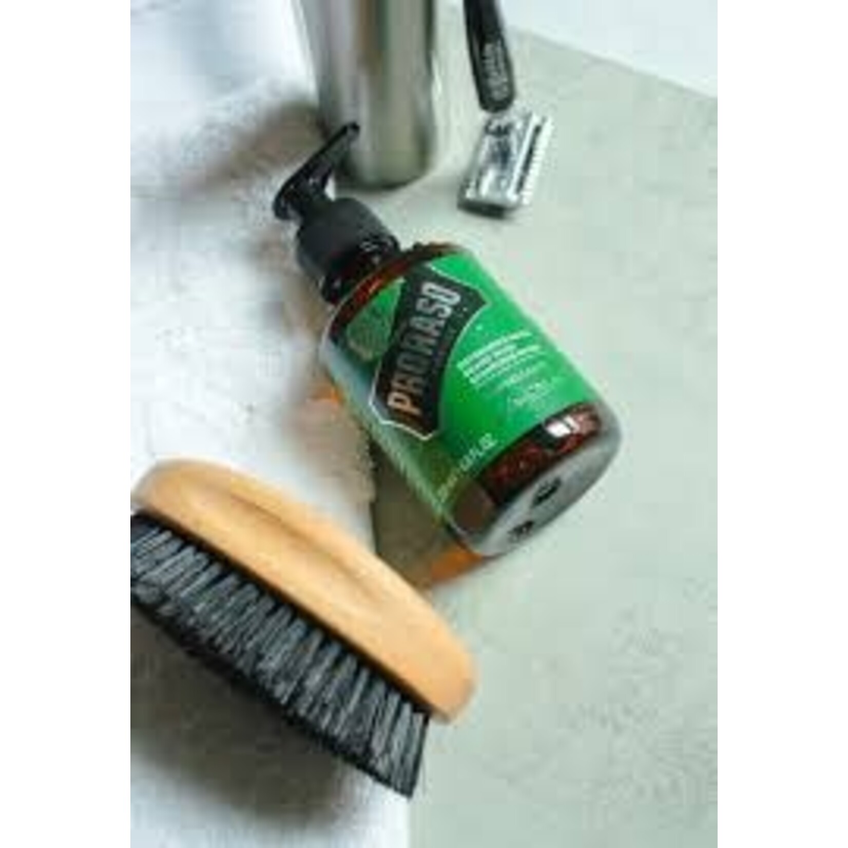 PRORASO P753  -  SHAMPOOING A BARBE MENTHE & EUCALYPTUS PRORASO