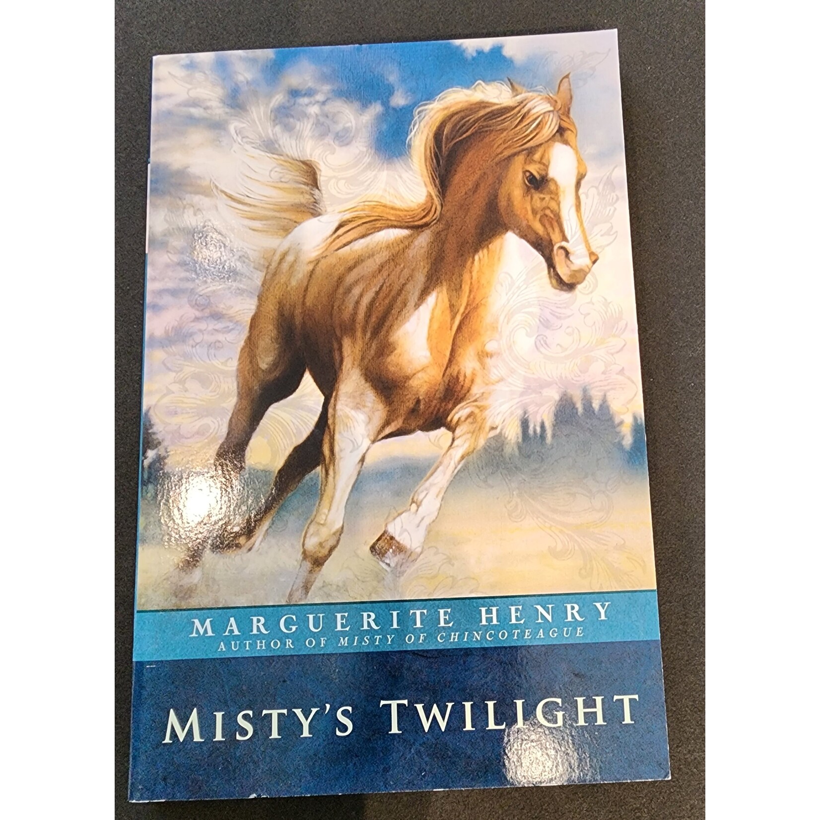 Marguerite Henry Misty's Twilight Paperback