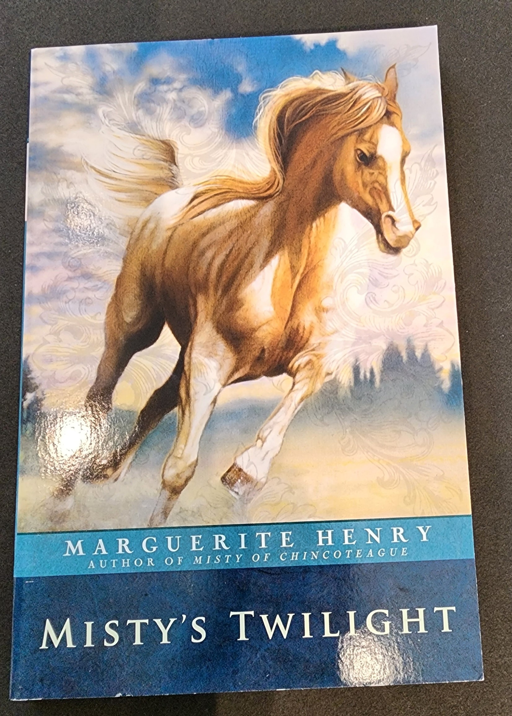 Marguerite Henry Misty's Twilight Paperback