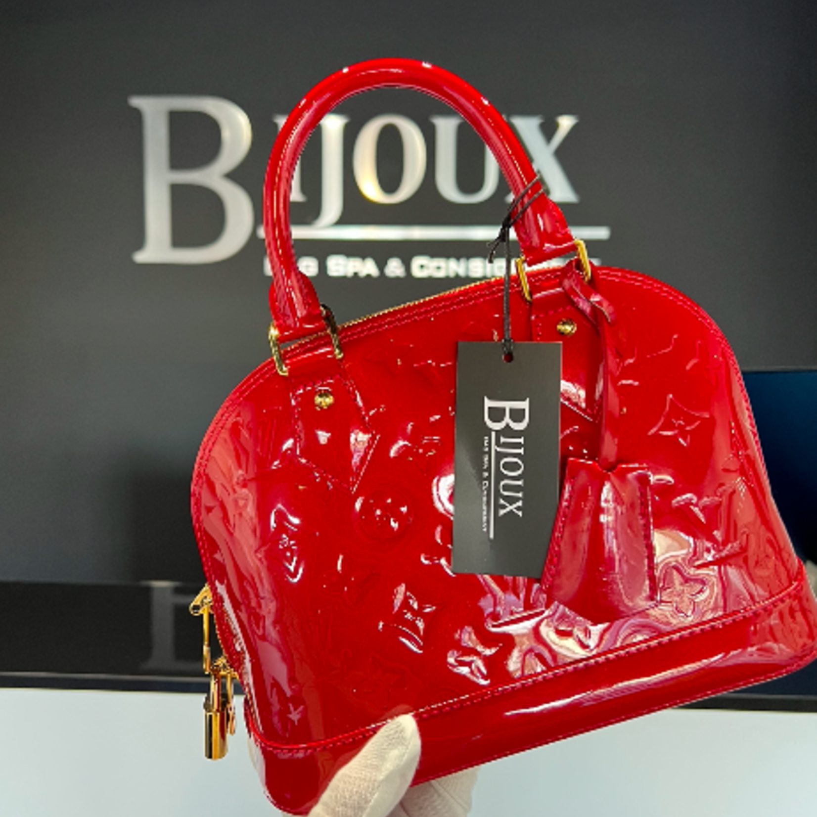 LOUIS VUITTON Red Epi Leather Cluny Bag  B32022239  eBay