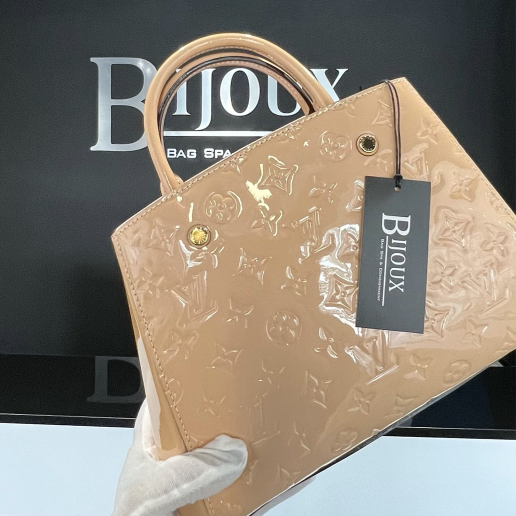Louis Vuitton SOLD - Louis Vuitton Montagine BB