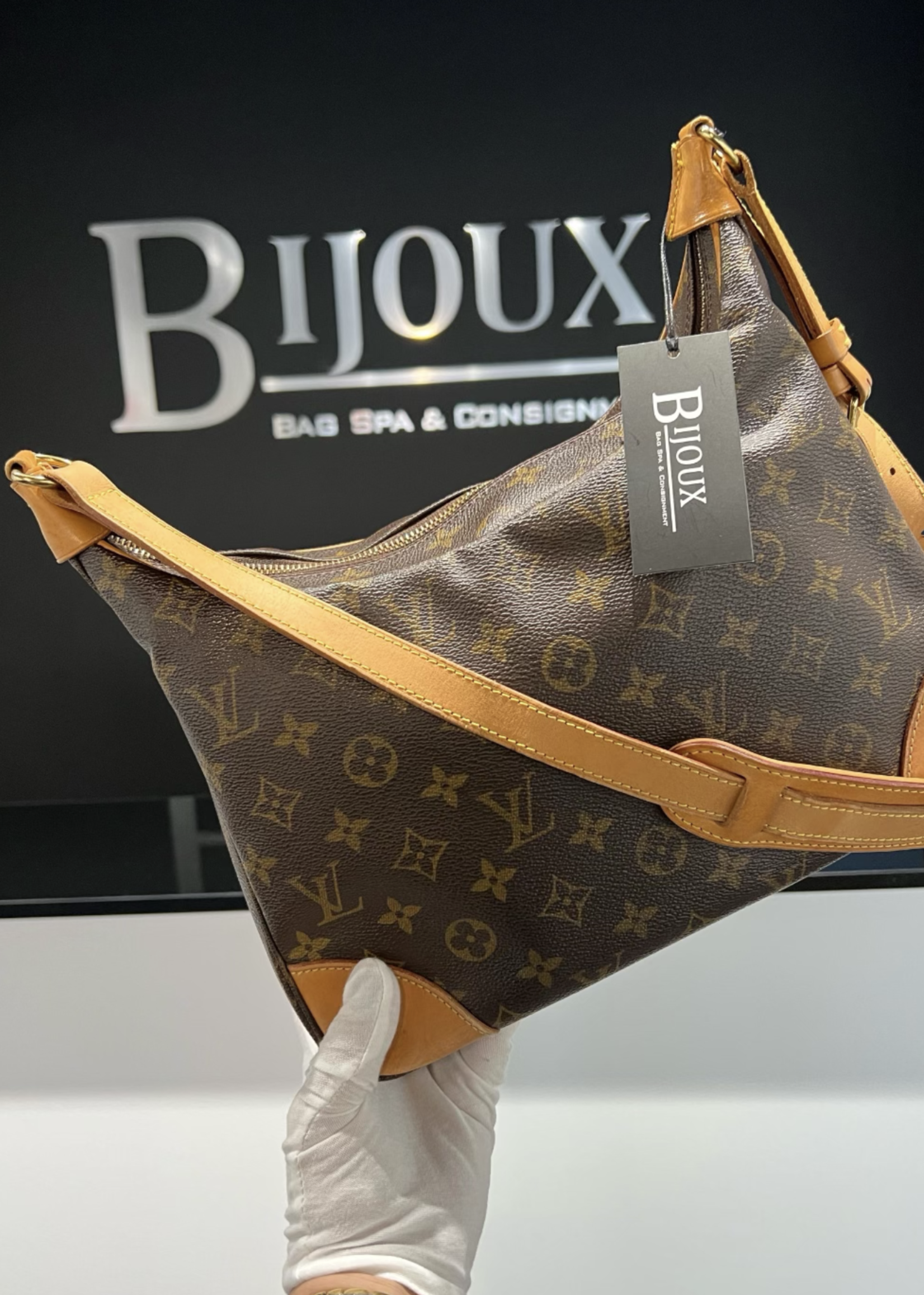 Louis Vuitton SOLD - LOUIS VUITTON BOULOGNE 30