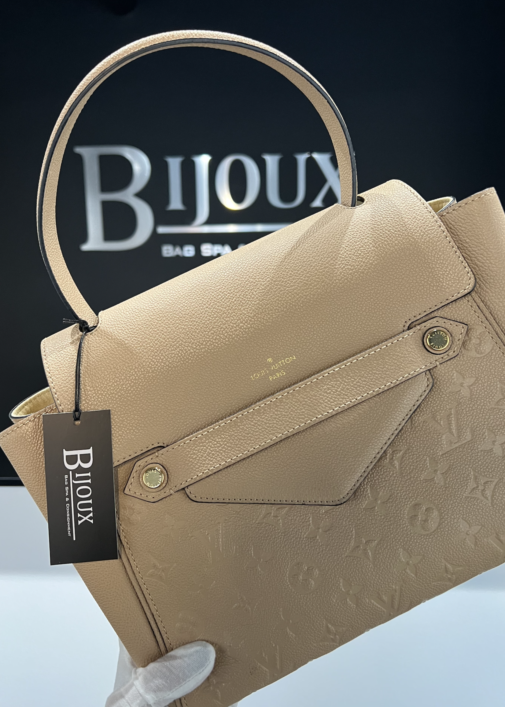 Louis Vuitton SOLD - Louis Vuitton Trocadero Empreinte