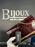 Louis Vuitton SOLD - Louis Vuitton Vernis Ana Clutch- Amarante