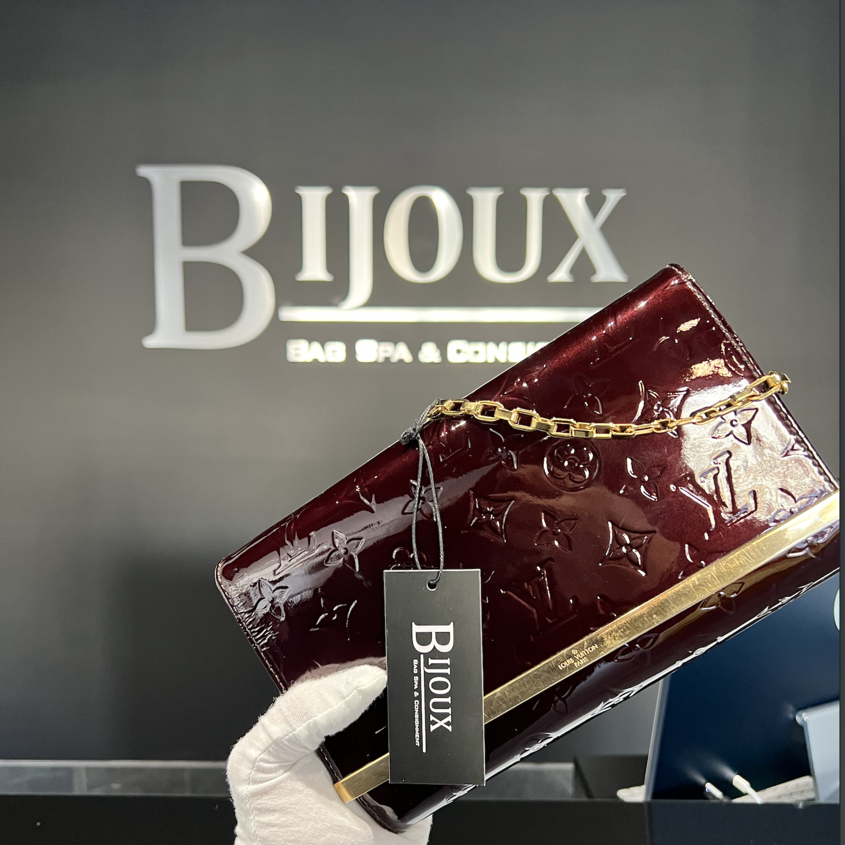 Louis Vuitton SOLD - Louis Vuitton Vernis Ana Clutch- Amarante