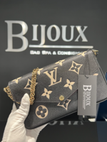 Louis Vuitton SOLD - Louis Vuitton Pochette Félicie (Noir/Beige)