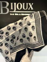 Alexander McQueen SOLD- Alexander McQueen (White/Black) Scarf