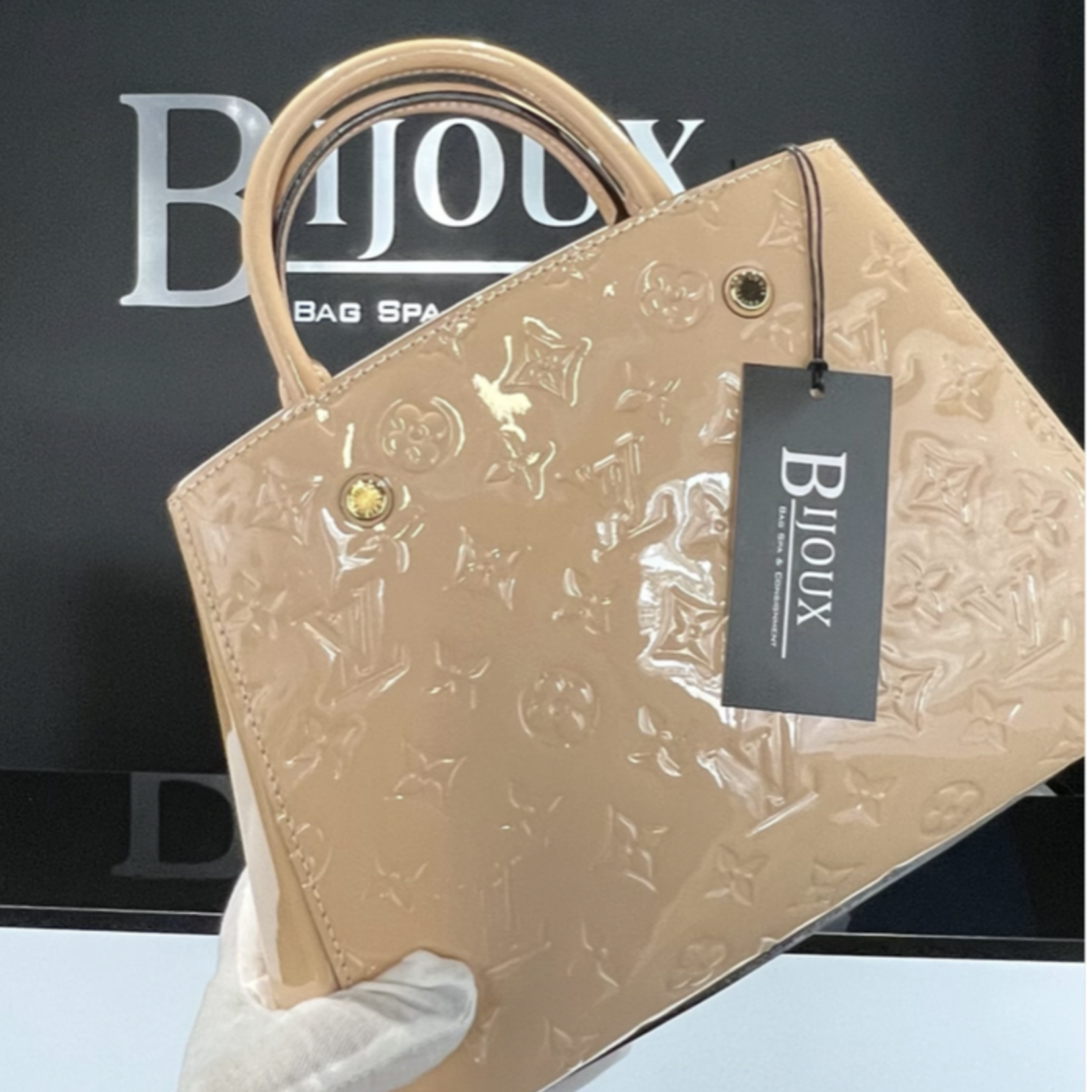 Louis Vuitton SOLD - Louis Vuitton Montagine BB