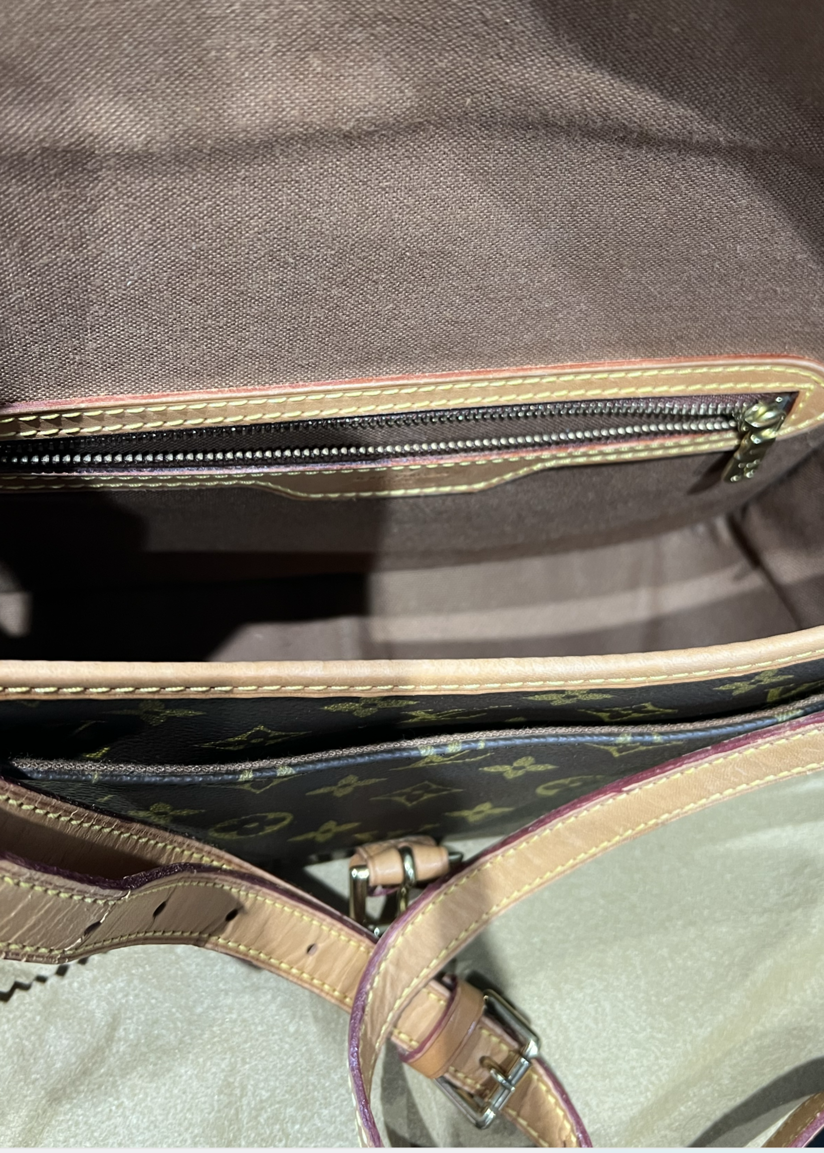 Louis Vuitton SOLD - Louis Vuitton Sologne