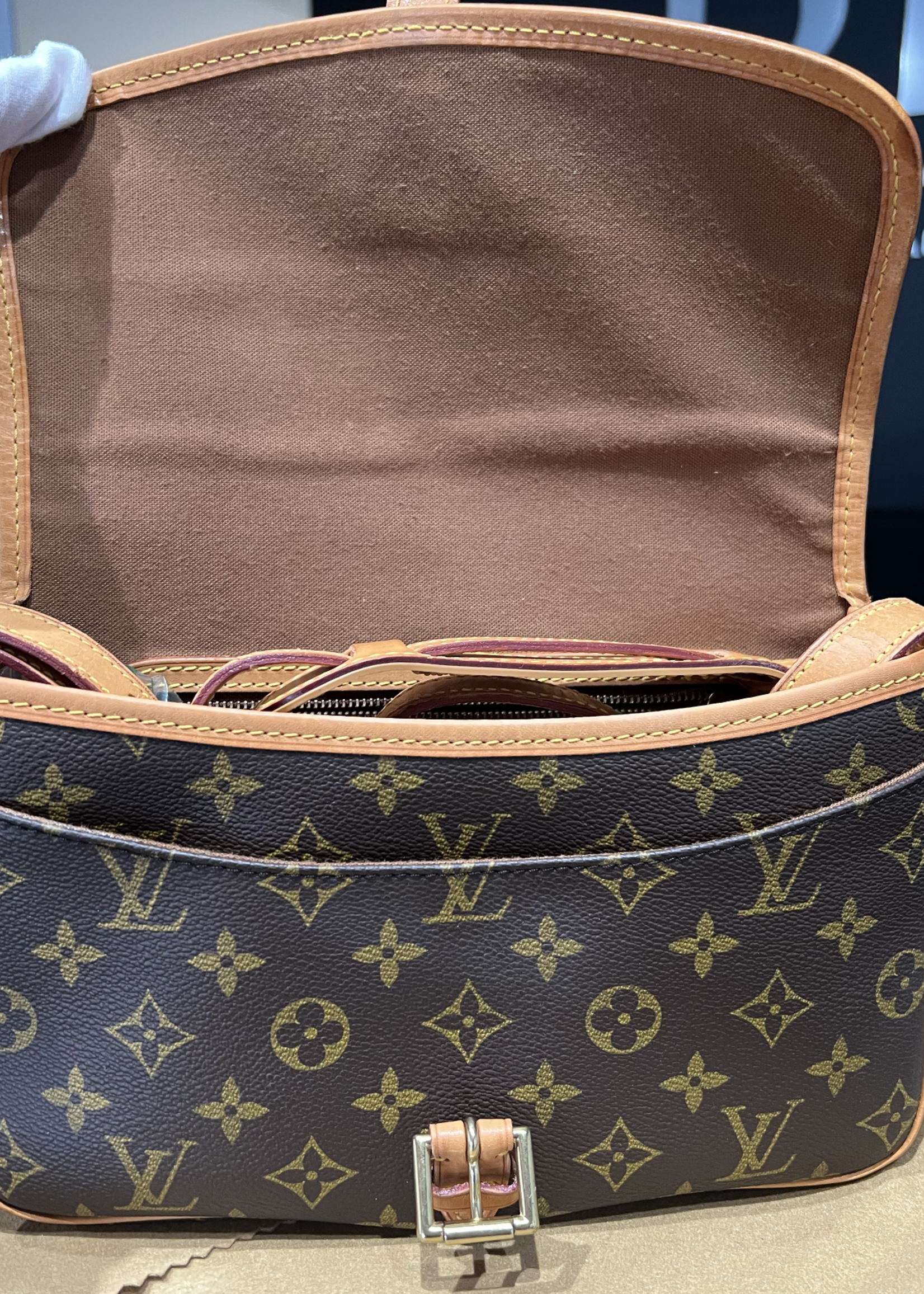 Louis Vuitton SOLD - Louis Vuitton Sologne