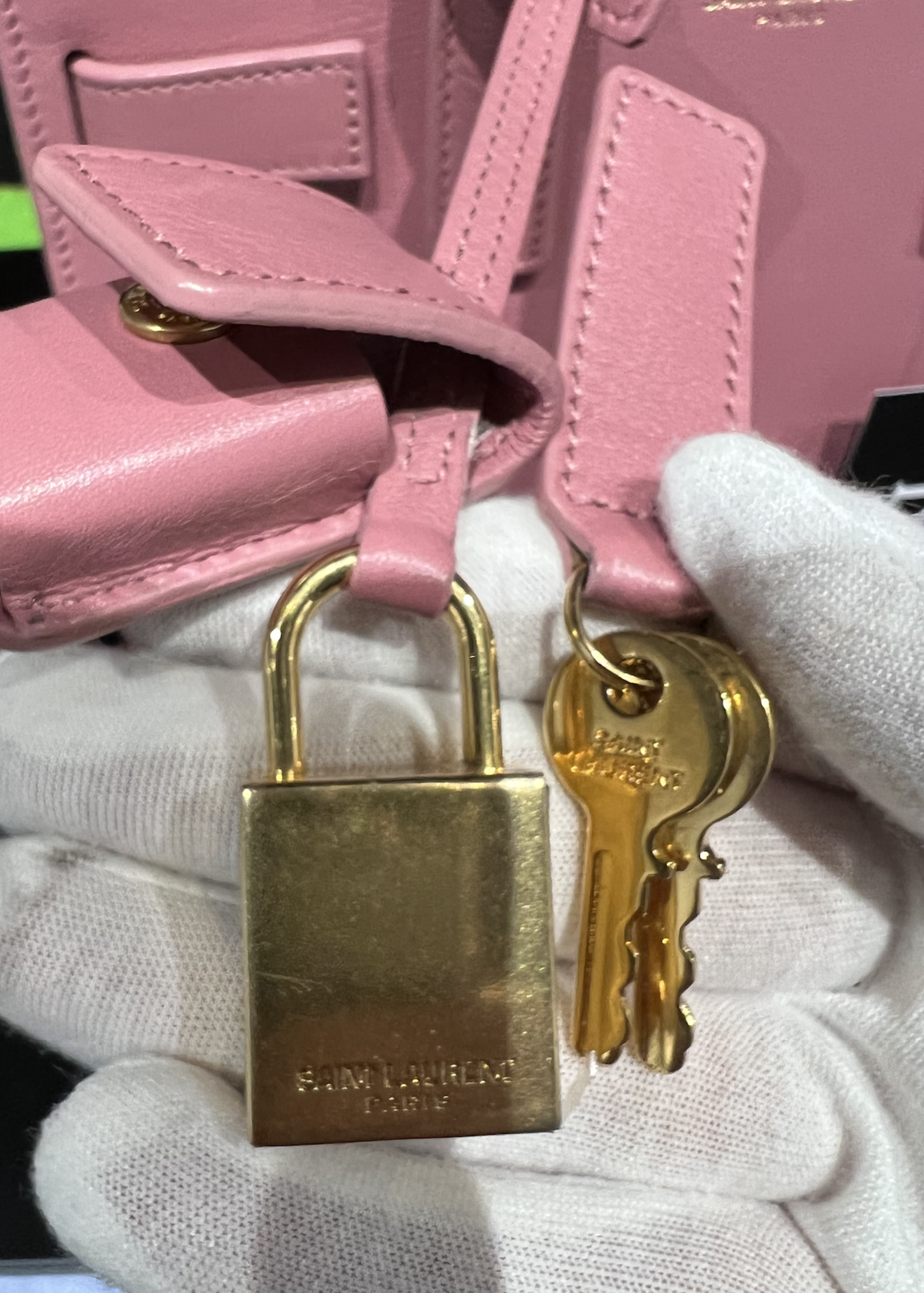 Saint Laurent SOLD - Saint Laurent Sac De Jour Nano- Mauve