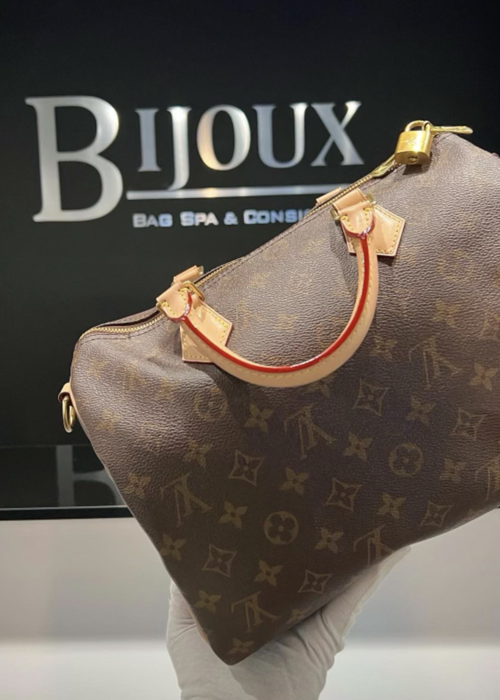 Louis Vuitton SOLD - Louis Vuitton Speedy 30 Bandouliere Monogram