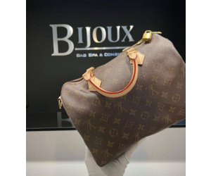 Louis Vuitton Monogram Canvas Speedy Bandouliere 30 QJB0HS1Y0B090