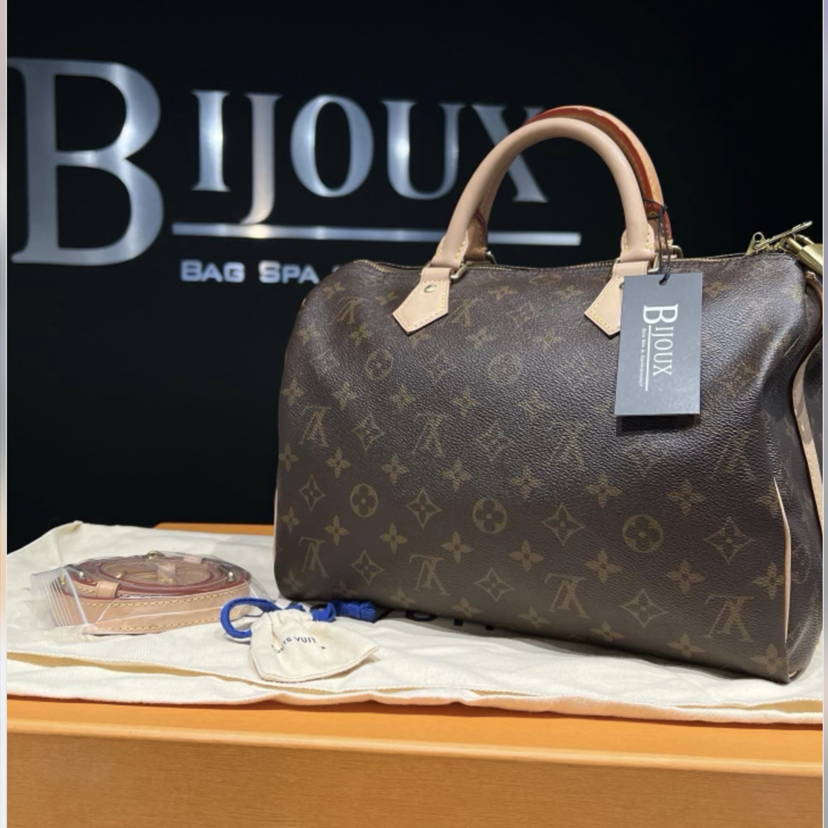 Louis Vuitton SOLD - Louis Vuitton Speedy 30 Bandouliere Monogram