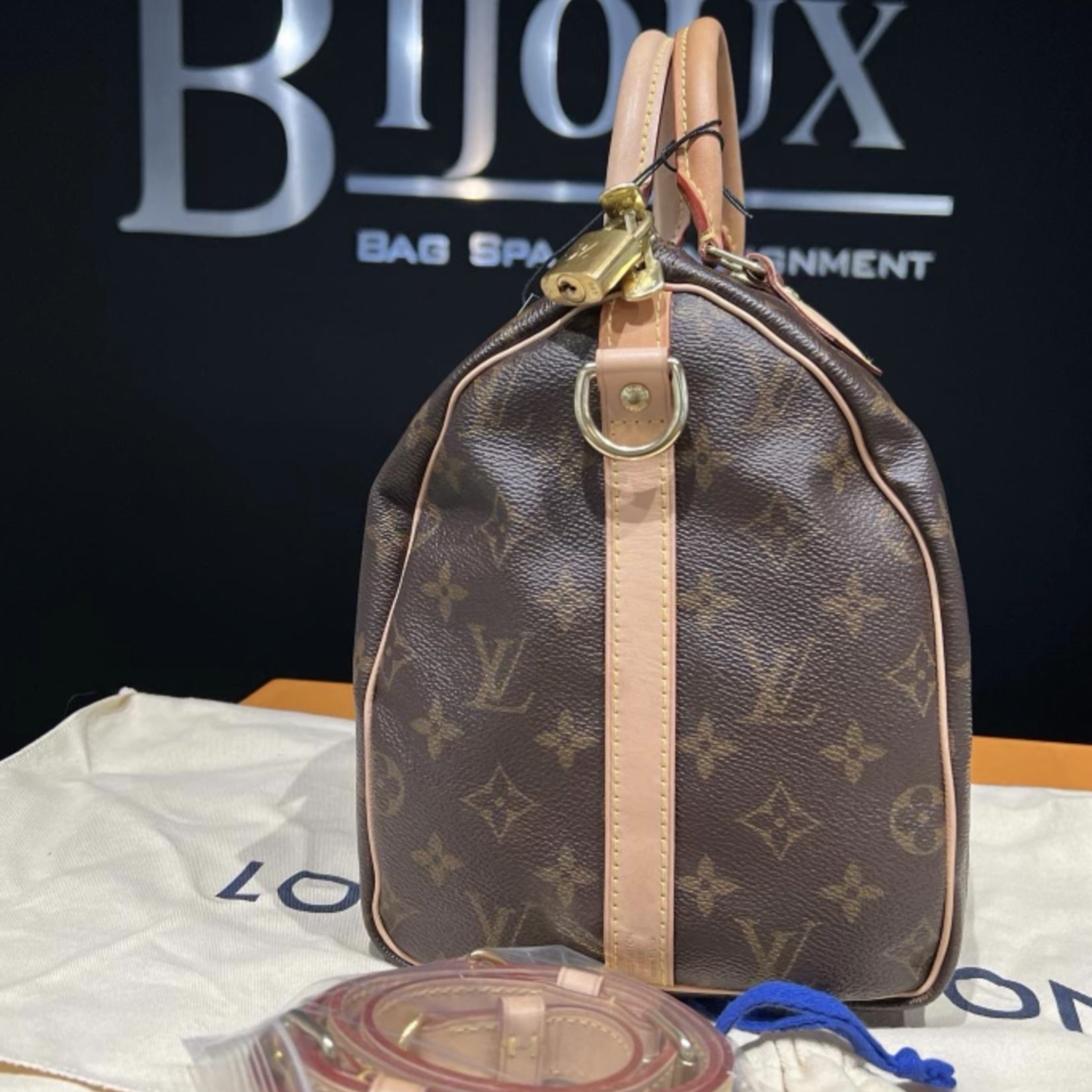 Louis Vuitton SOLD - Louis Vuitton Speedy 30 Bandouliere Monogram