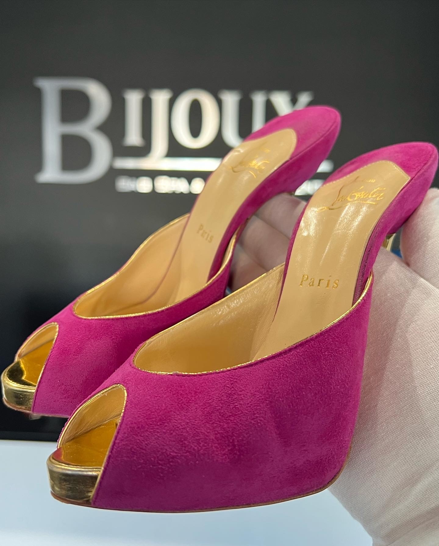 Christian Louboutin Elisabeth Suede 120 Fuchsia - 38 - Bijoux Bag
