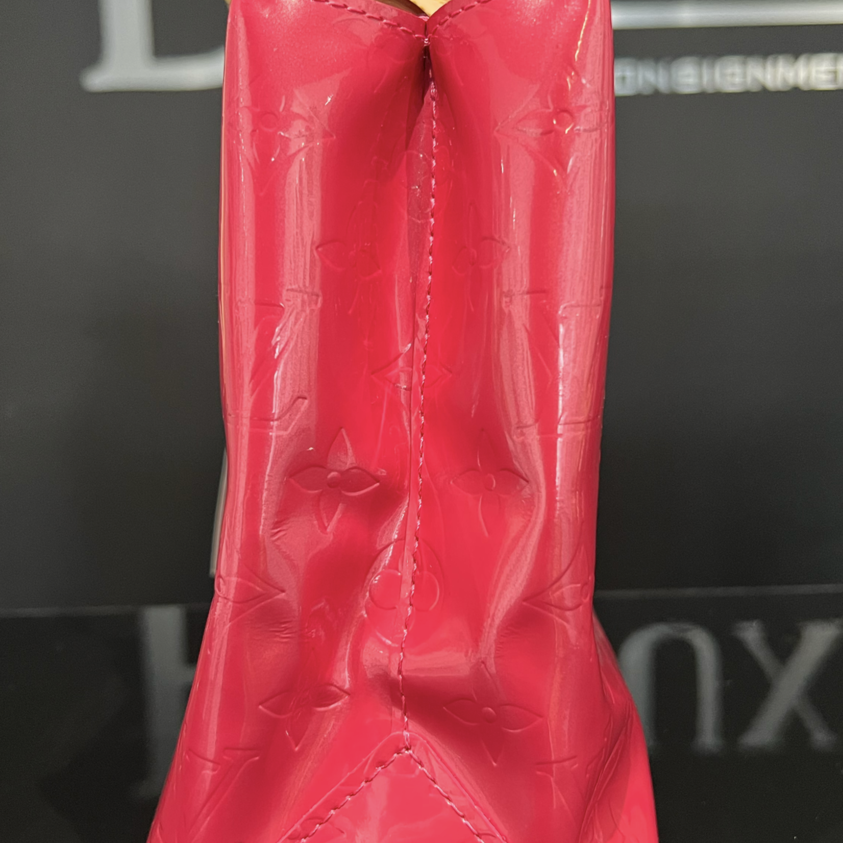 Louis Vuitton SOLD - Louis Vuitton Reade PM (Pink)