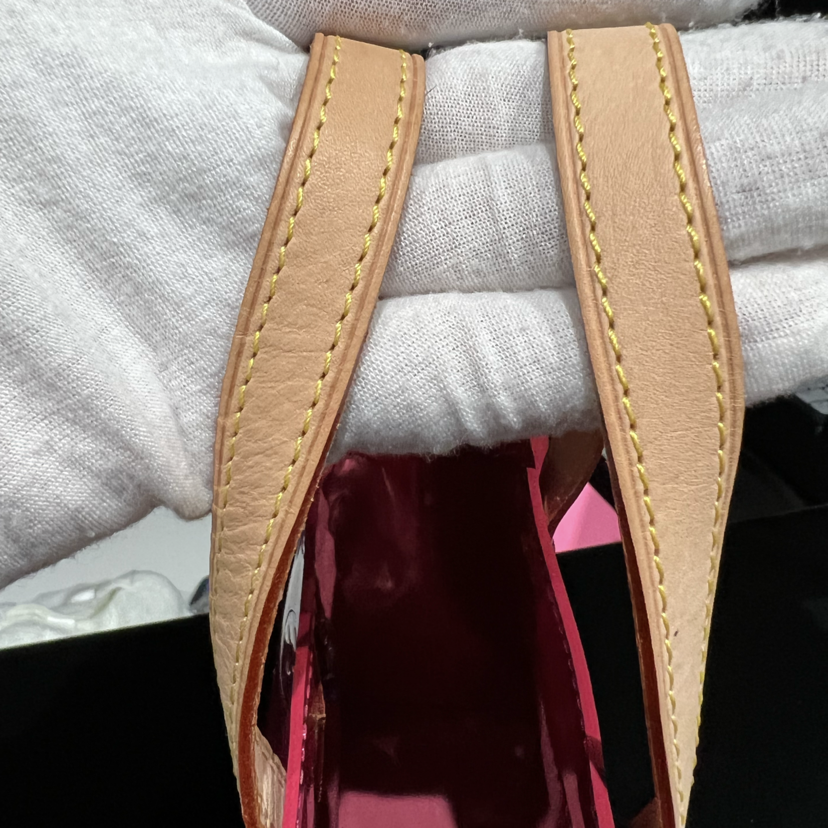Louis Vuitton SOLD - Louis Vuitton Reade PM (Pink)