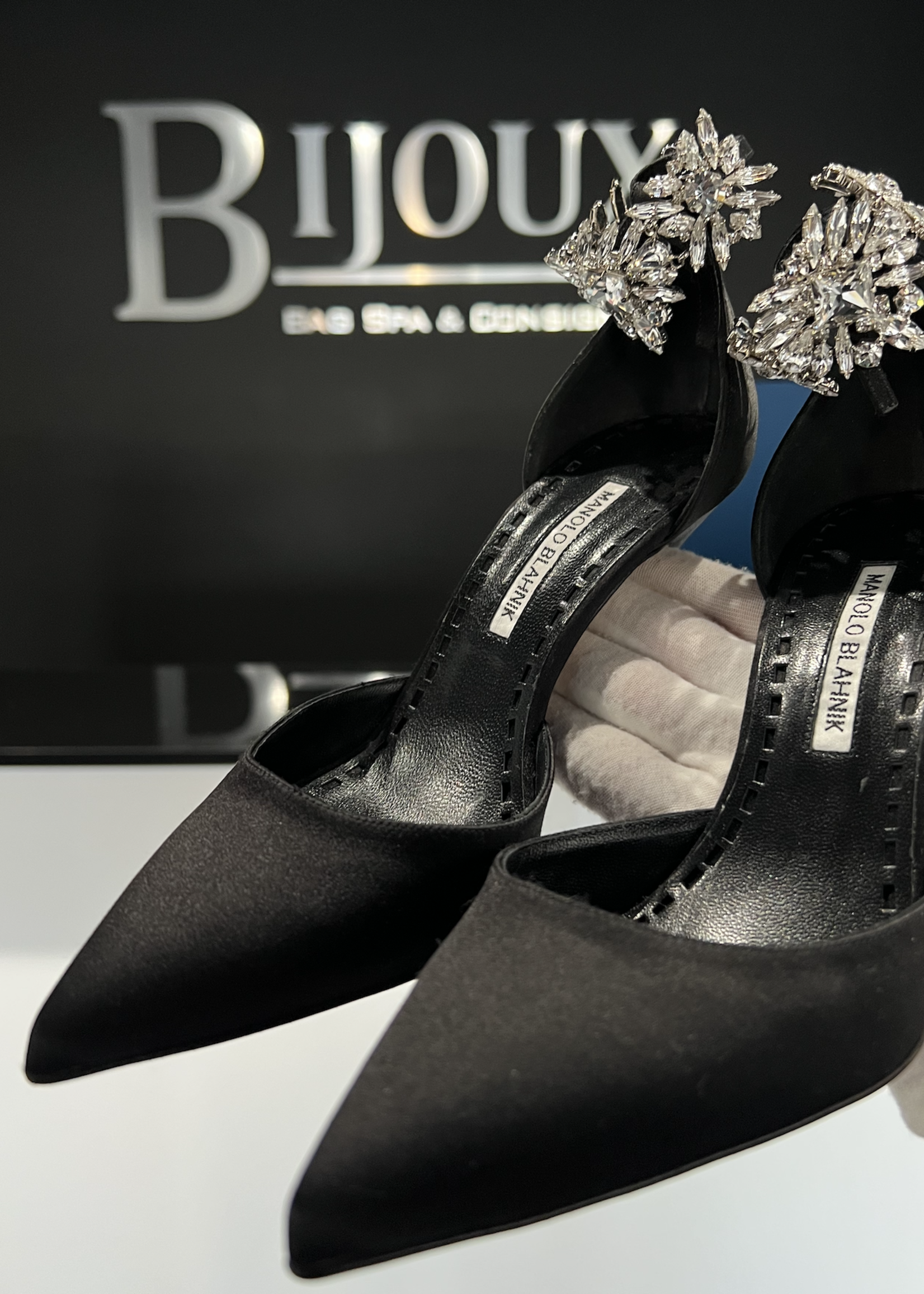 Manolo Blahnik 38-