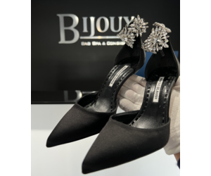 Manolo Blahnik Black Satin Sicariata Ankle 38 Bijoux Bag Spa