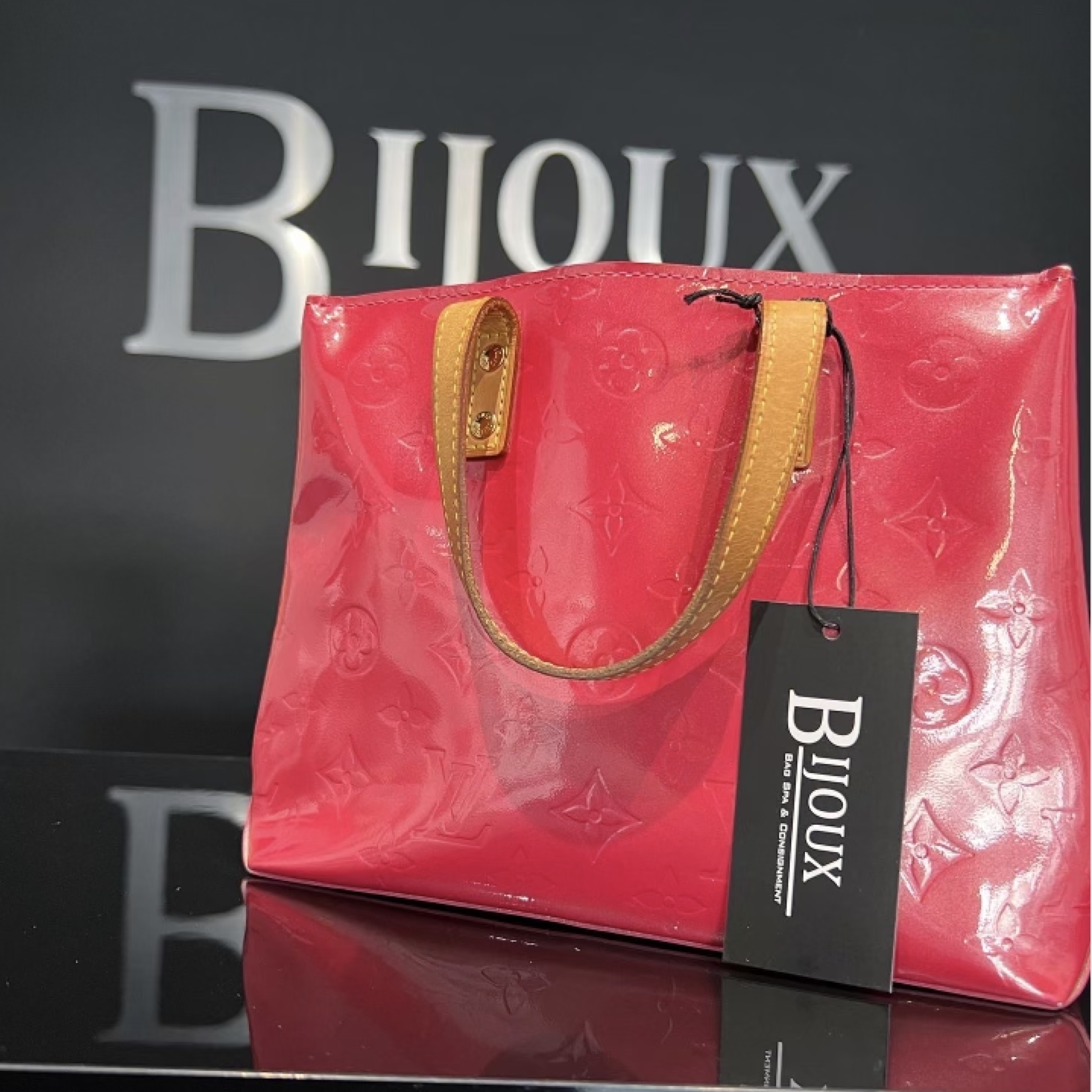 Louis Vuitton SOLD - Louis Vuitton Reade PM (Raspberry)