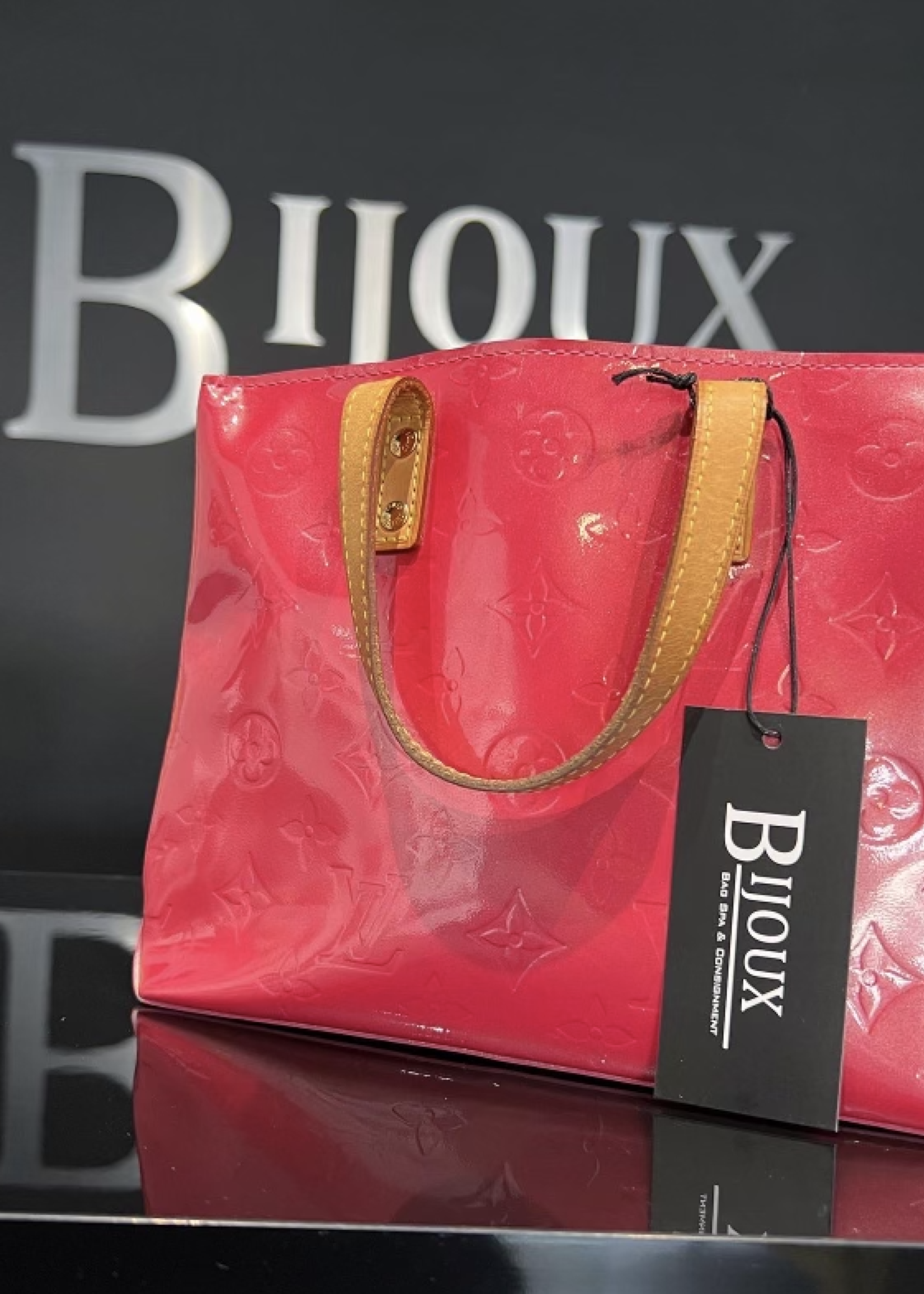 Louis Vuitton SOLD - Louis Vuitton Reade PM (Raspberry)