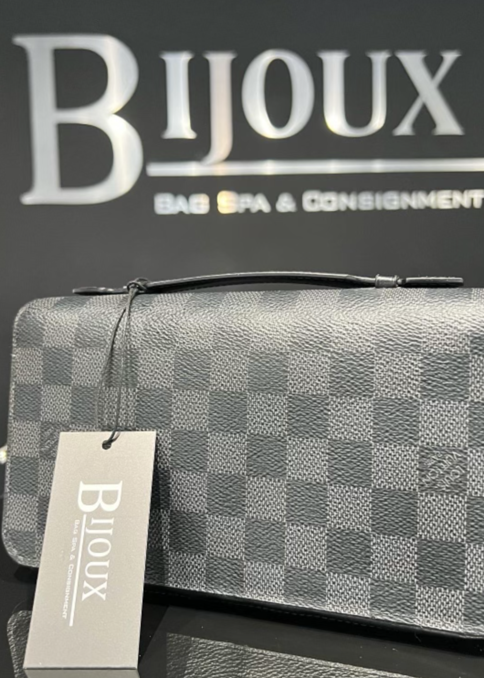 Louis Vuitton SOLD - Louis Vuitton Zippy XL