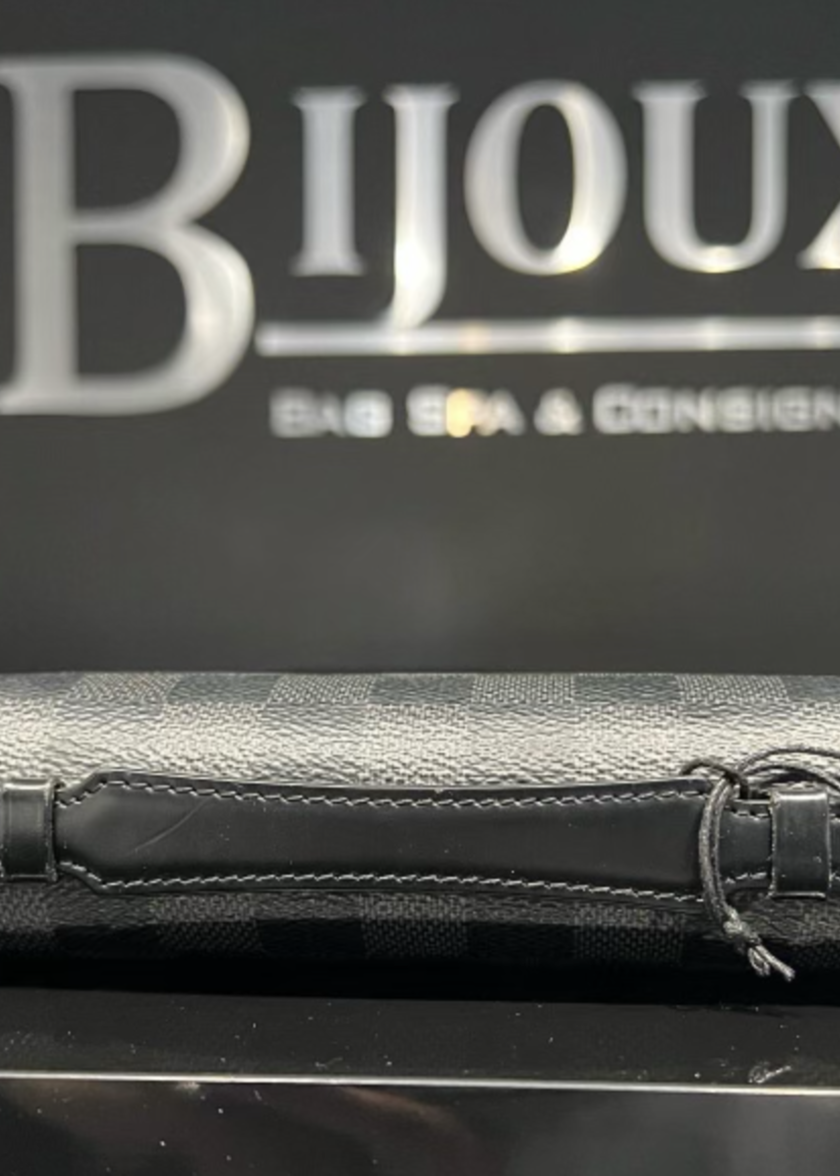 Louis Vuitton SOLD - Louis Vuitton Zippy XL