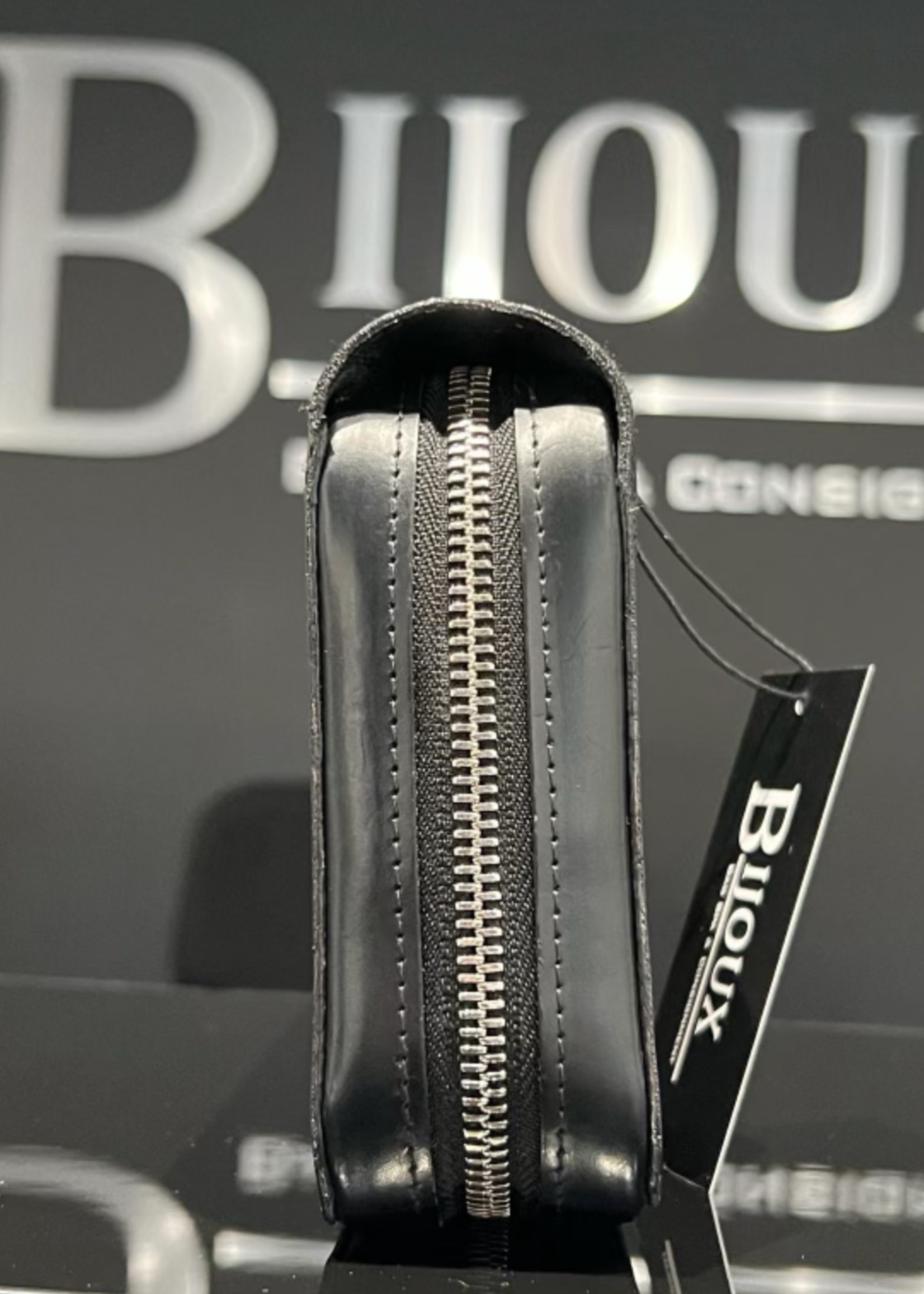 Louis Vuitton Zippy XL - Bijoux Bag Spa & Consignment