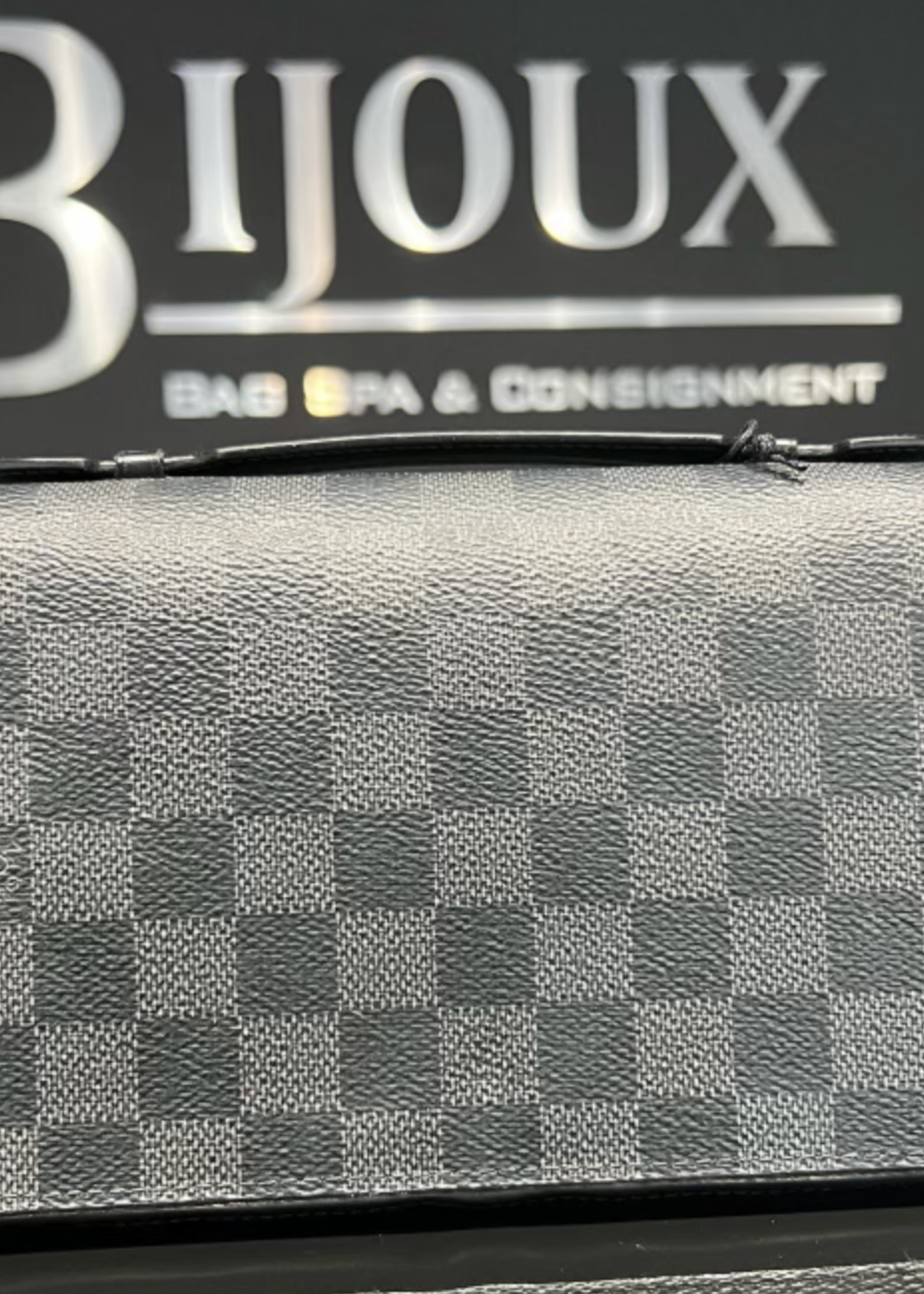 Louis Vuitton SOLD - Louis Vuitton Zippy XL