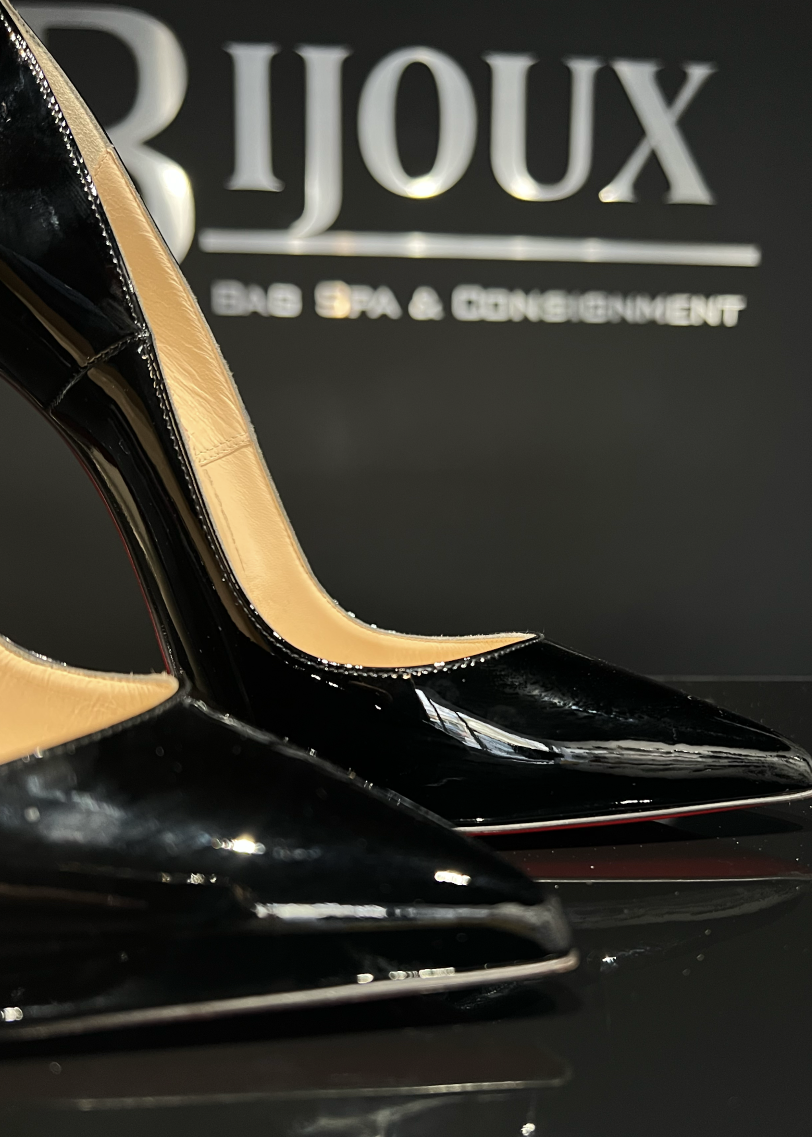 Christian Louboutin SOLD - Christian Louboutin 120 So Kate Patent - Size 38