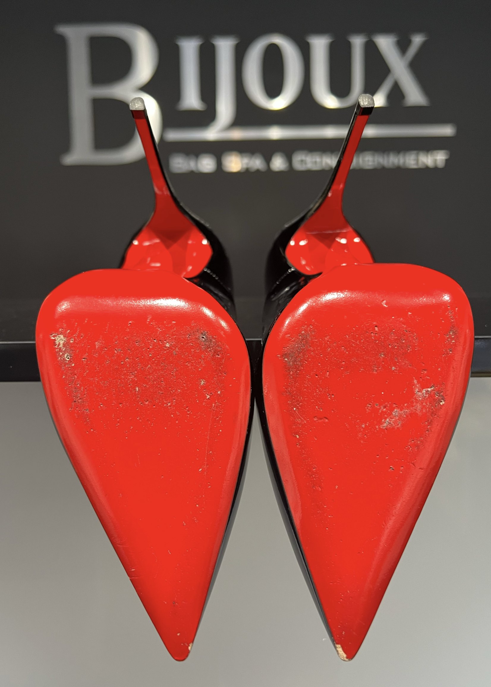 Christian Louboutin SOLD - Christian Louboutin 120 So Kate Patent - Size 38