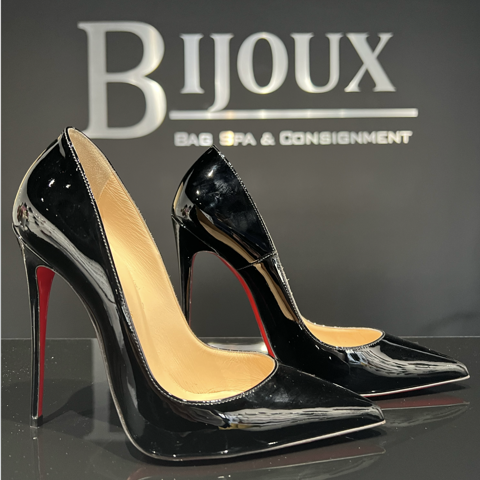 Christian Louboutin SOLD - Christian Louboutin 120 So Kate Patent - Size 38