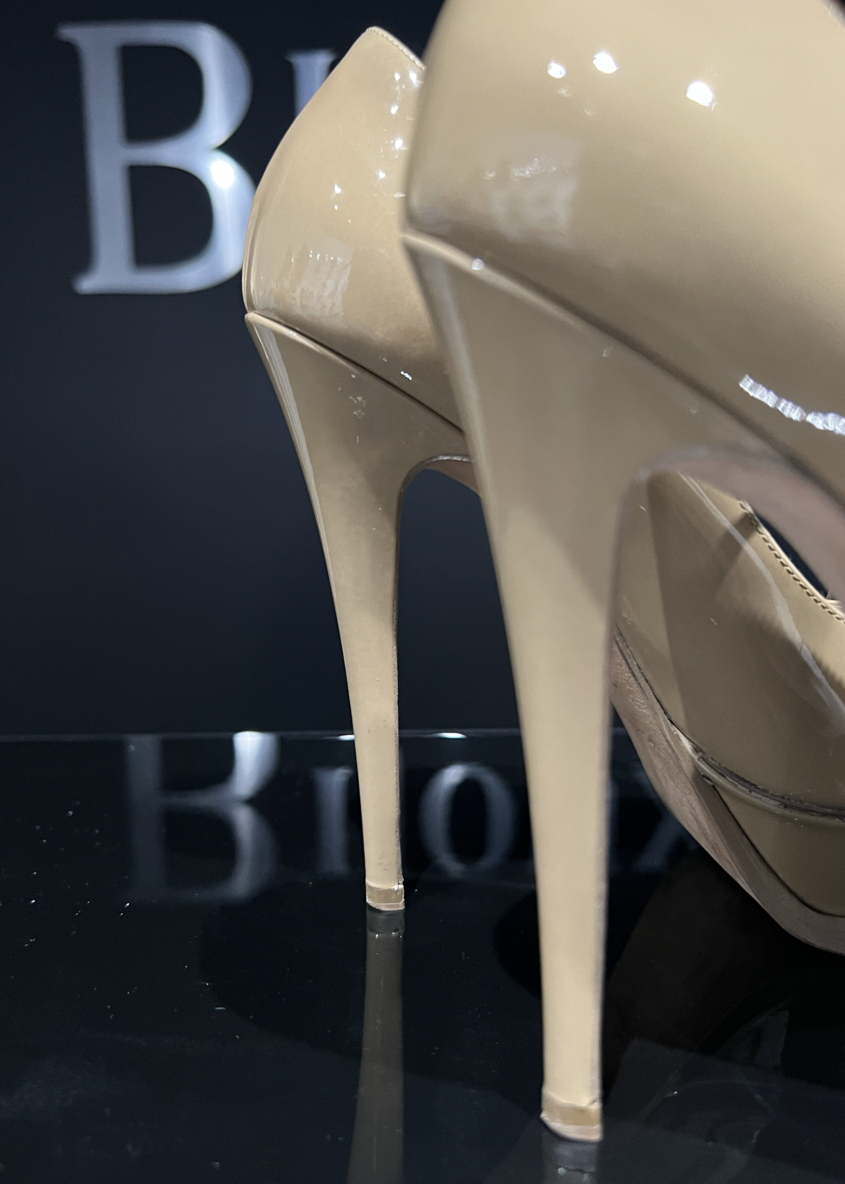 Saint Laurent SOLD - Saint Laurent Mary Jane Platform Heels- 37