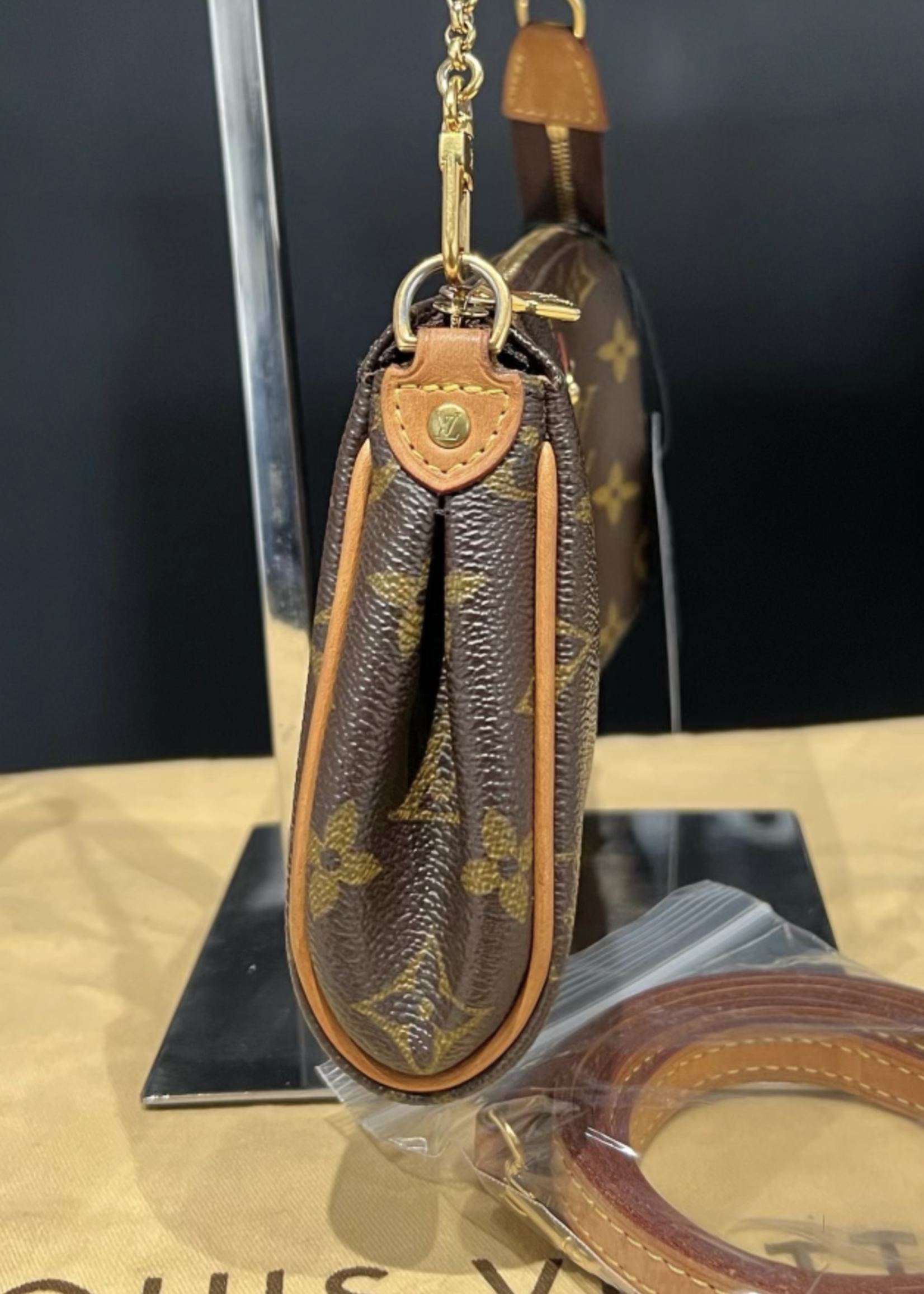 Louis Vuitton SOLD - Louis Vuitton Eva Clutch