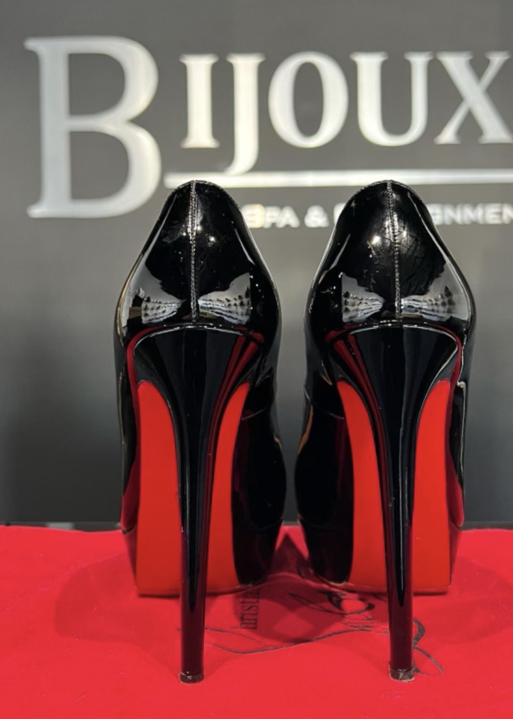 Christian Louboutin SOLD - Christian Louboutin Bianca 120 Patent Pumps - 38.5