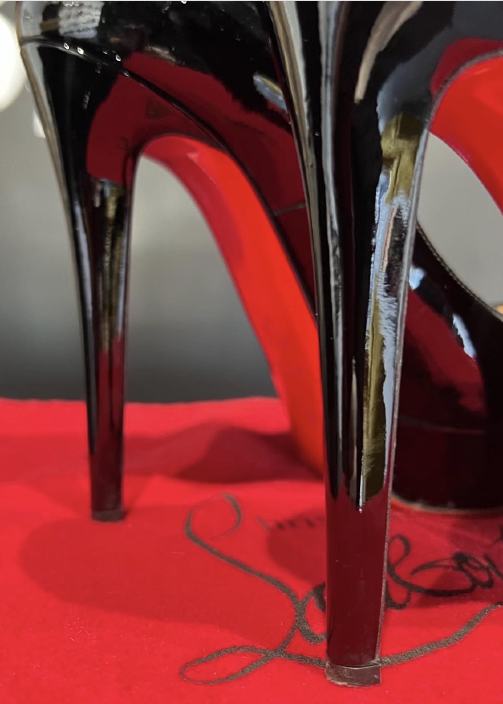 Christian Louboutin SOLD - Christian Louboutin Bianca 120 Patent Pumps - 38.5
