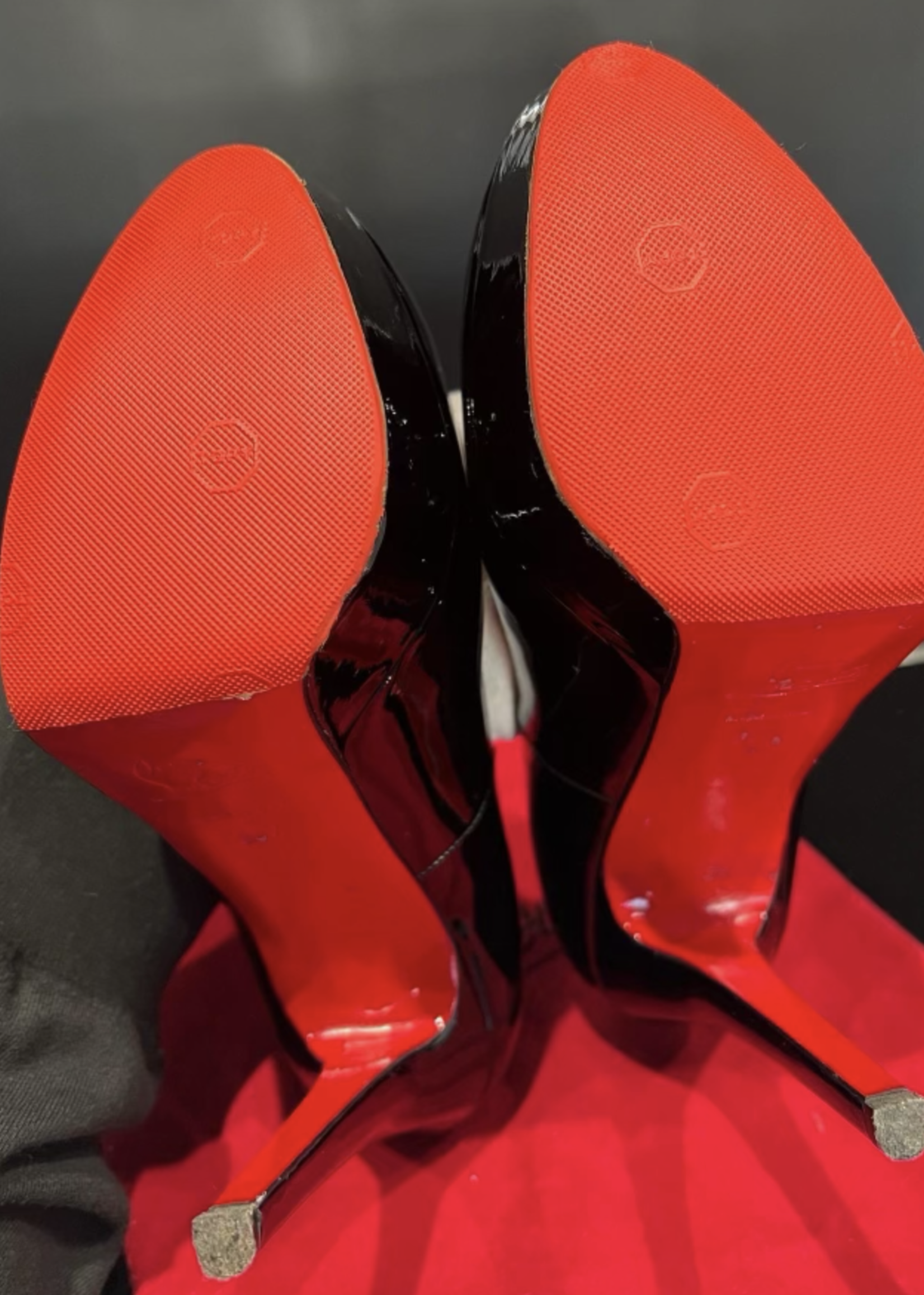 Christian Louboutin SOLD - Christian Louboutin Bianca 120 Patent Pumps - 38.5