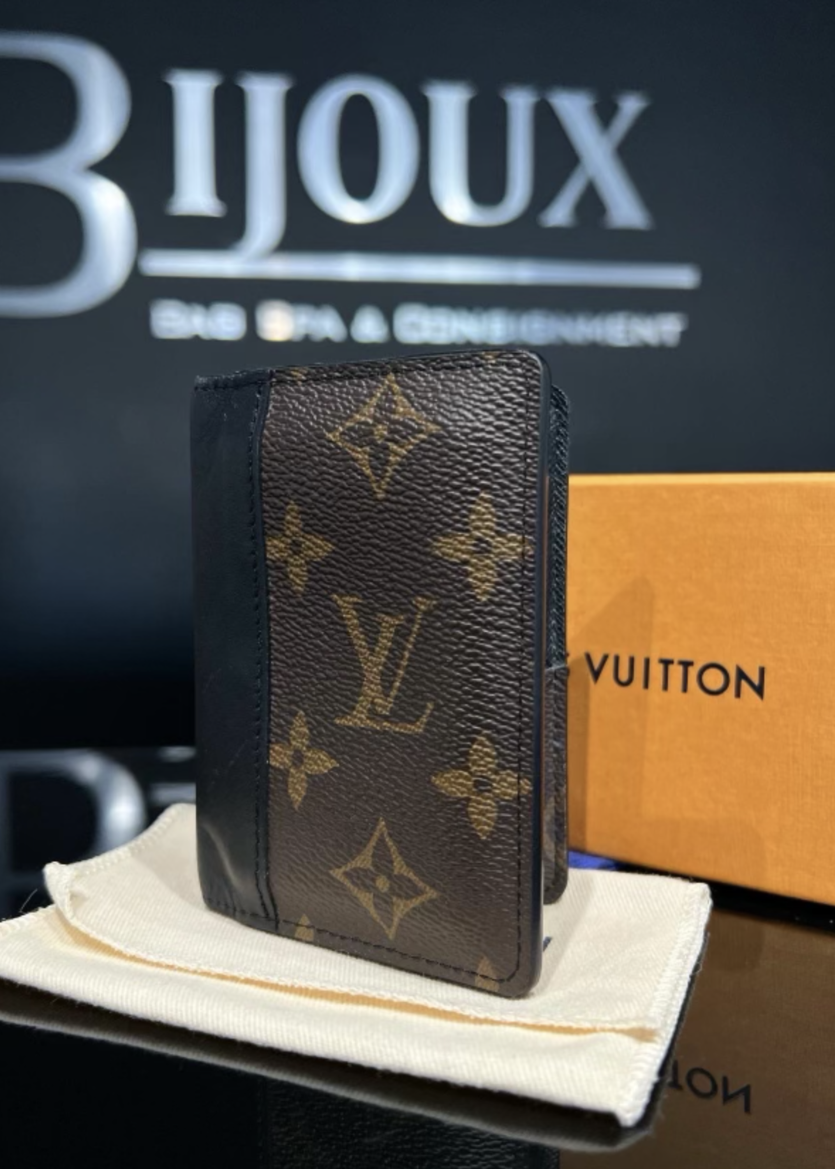 Louis Vuitton SOLD - Louis Vuitton Monogram Pocket Organizer